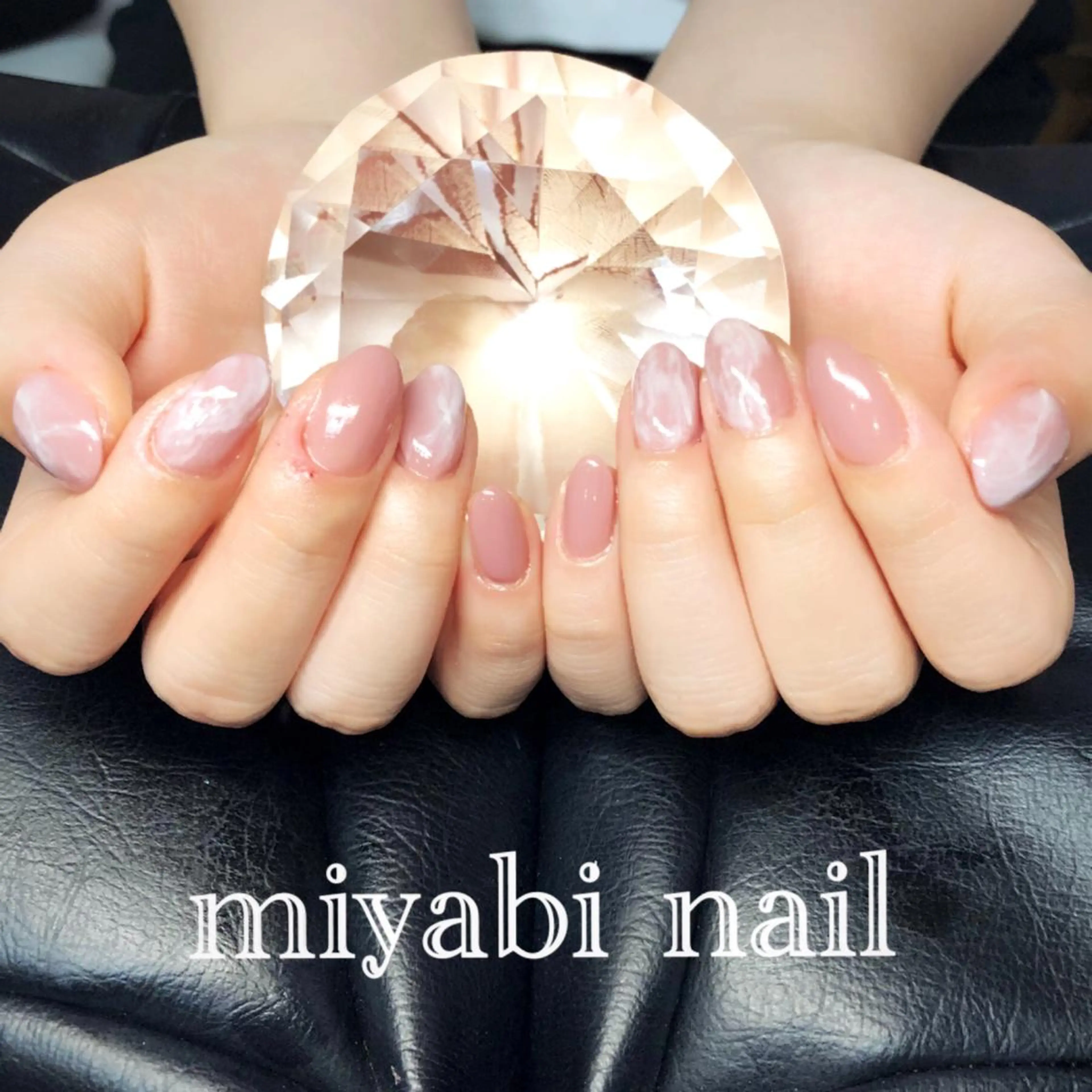 ネイル アートネイル 大理石ネイル(マーブル) 持ち込み ニュアンスネイル ピンク ハンドネイル miyabi nail 桂川駅近くのネイルデザイン