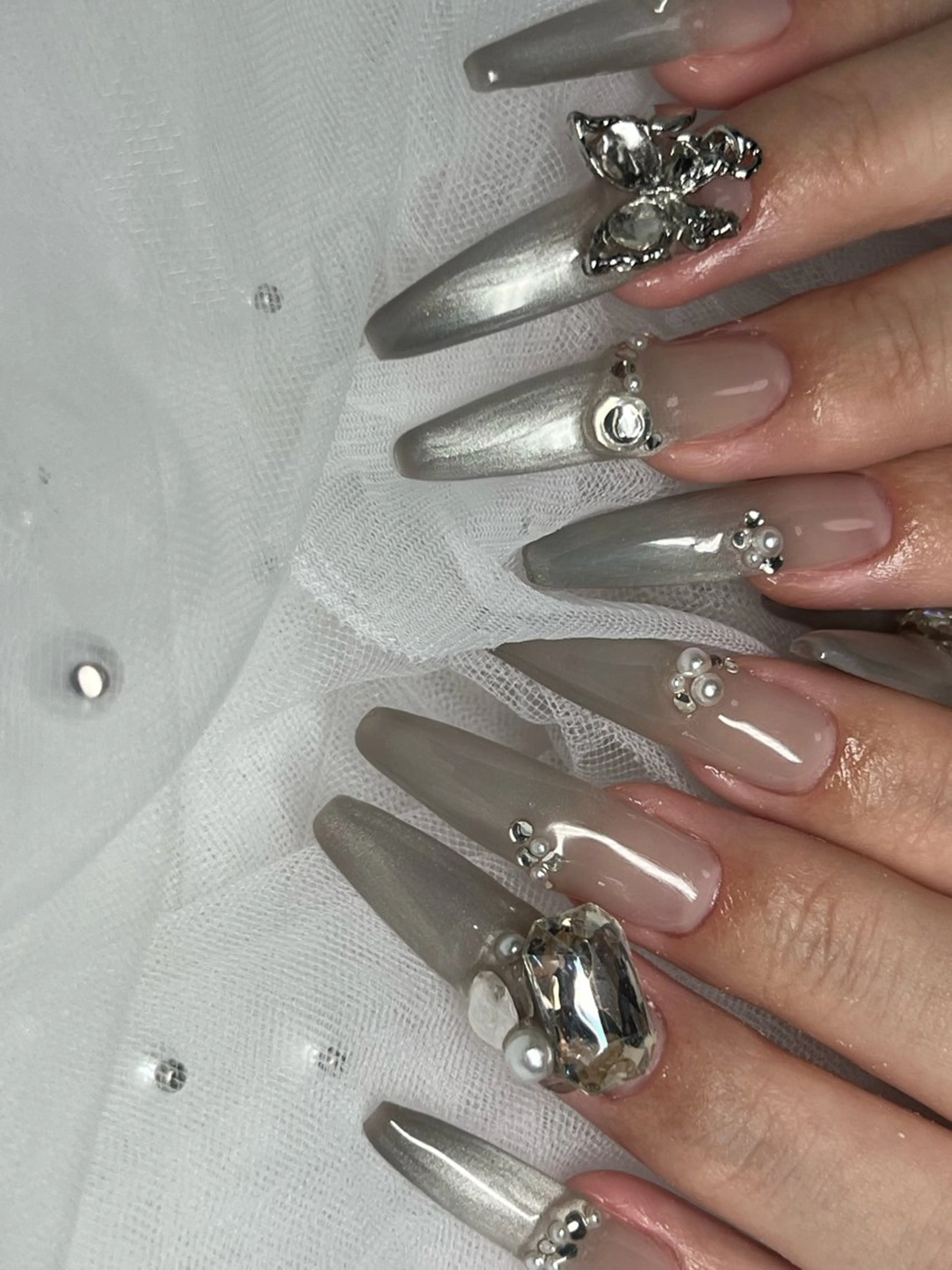 ネイル グラデーション 氷ネイル・うるうるネイル ロングネイル マグネットネイル 持ち込み 鮎川 沙希のネイルデザイン