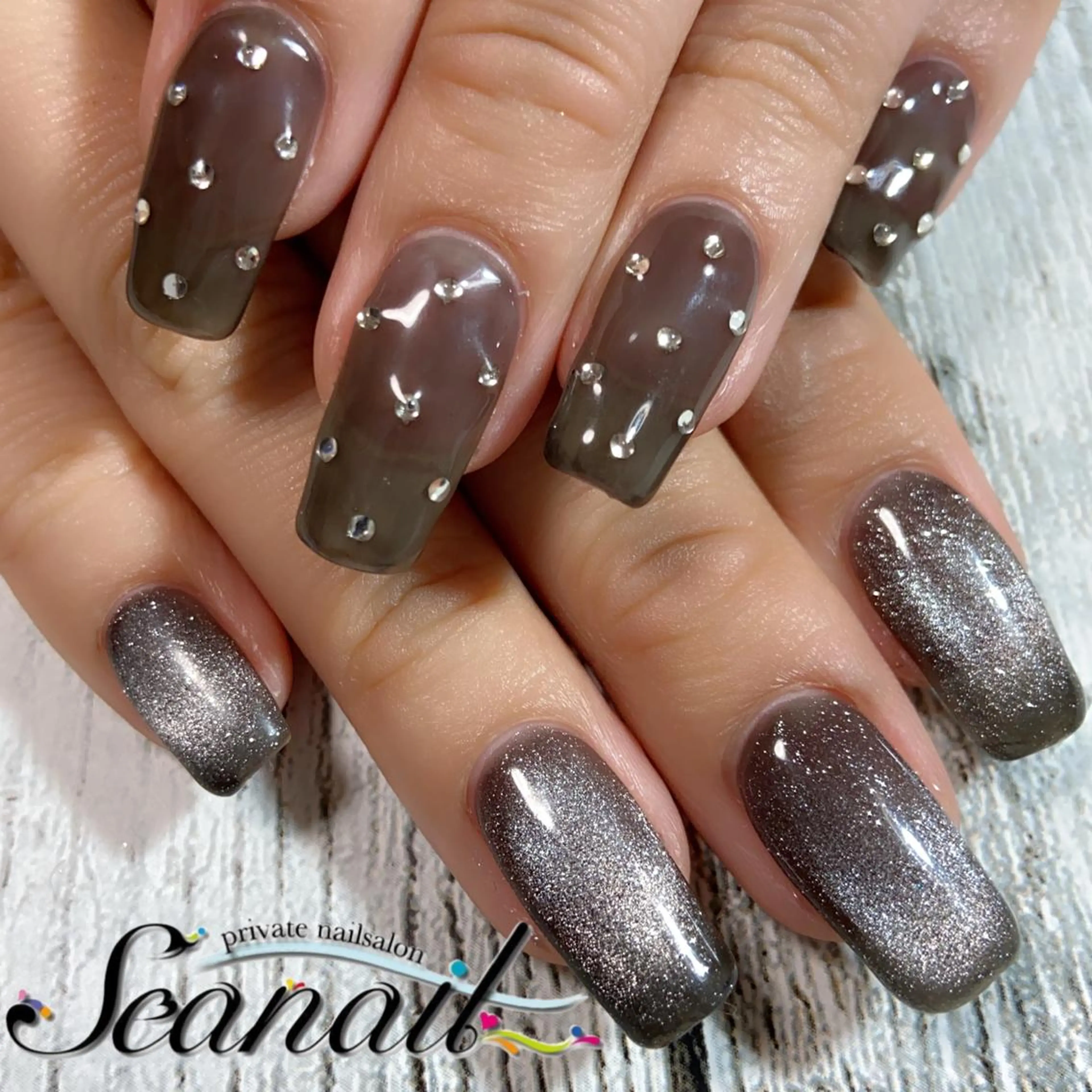 ネイル アートネイル フットネイル ジェルネイル マグネットネイル 持ち込み 小尾 栞のネイルデザイン