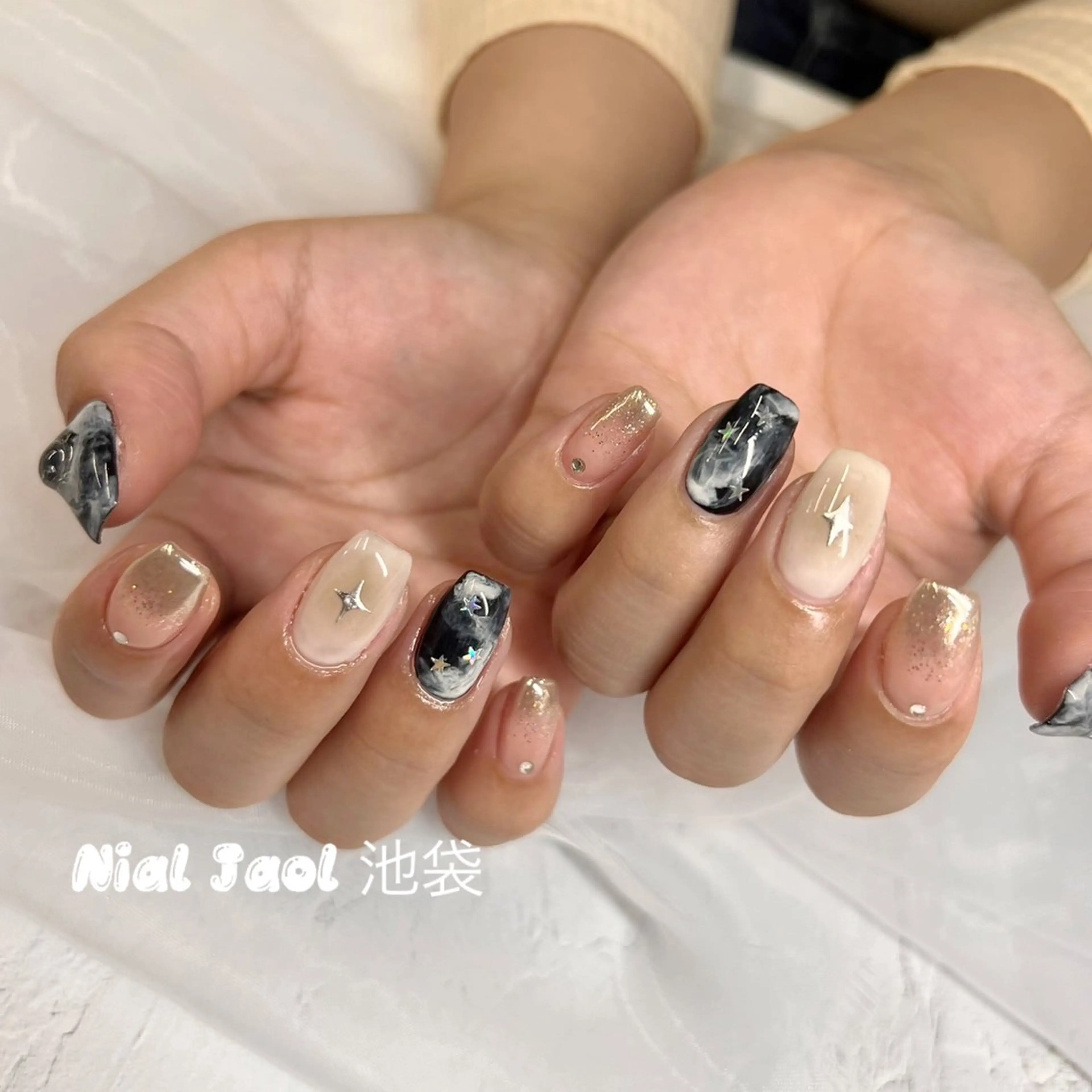 ミディアム nail jaol池袋店所属・ネイルJaol 池袋のネイルデザイン