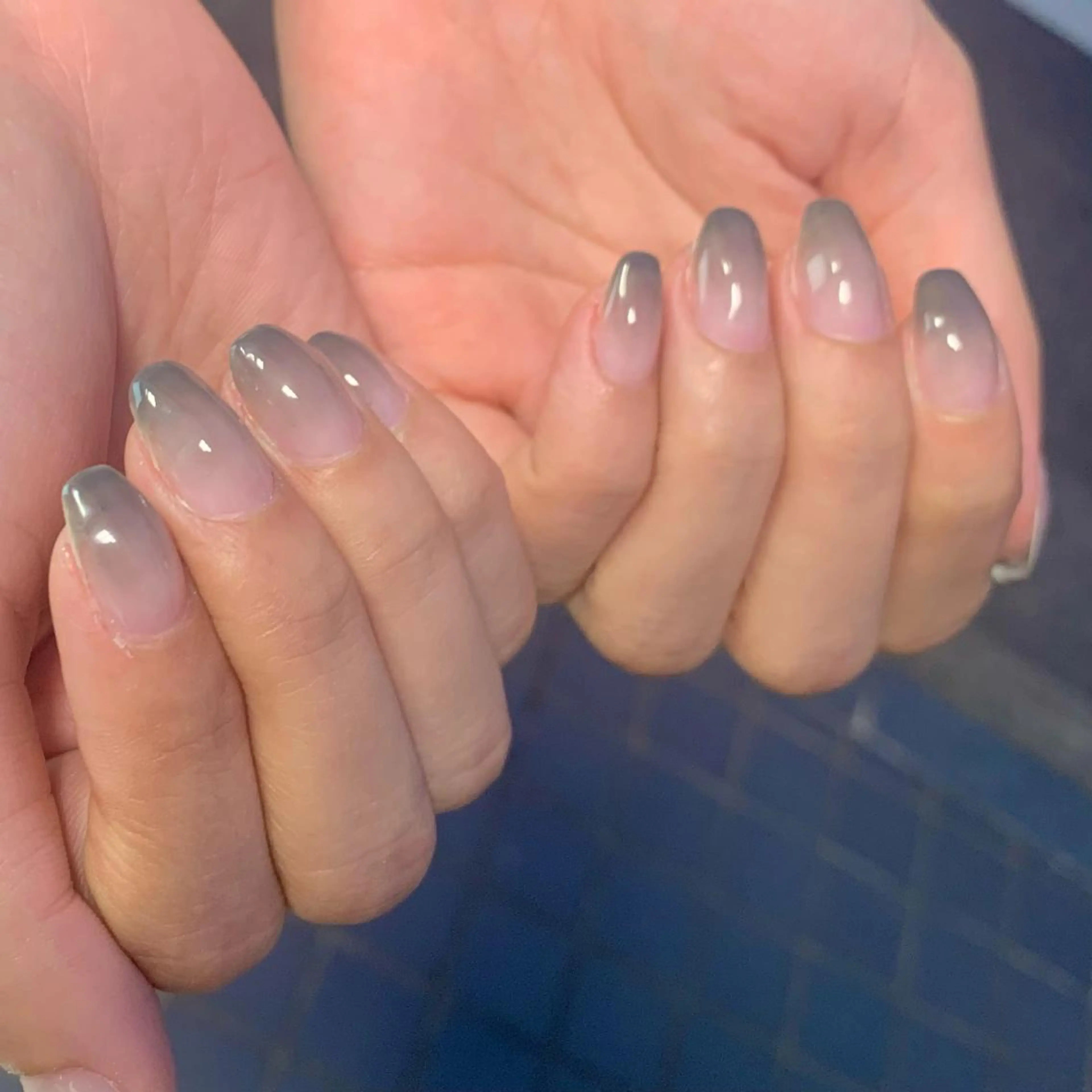 ハンドカラーグラデーション🤚/オフなしの写真