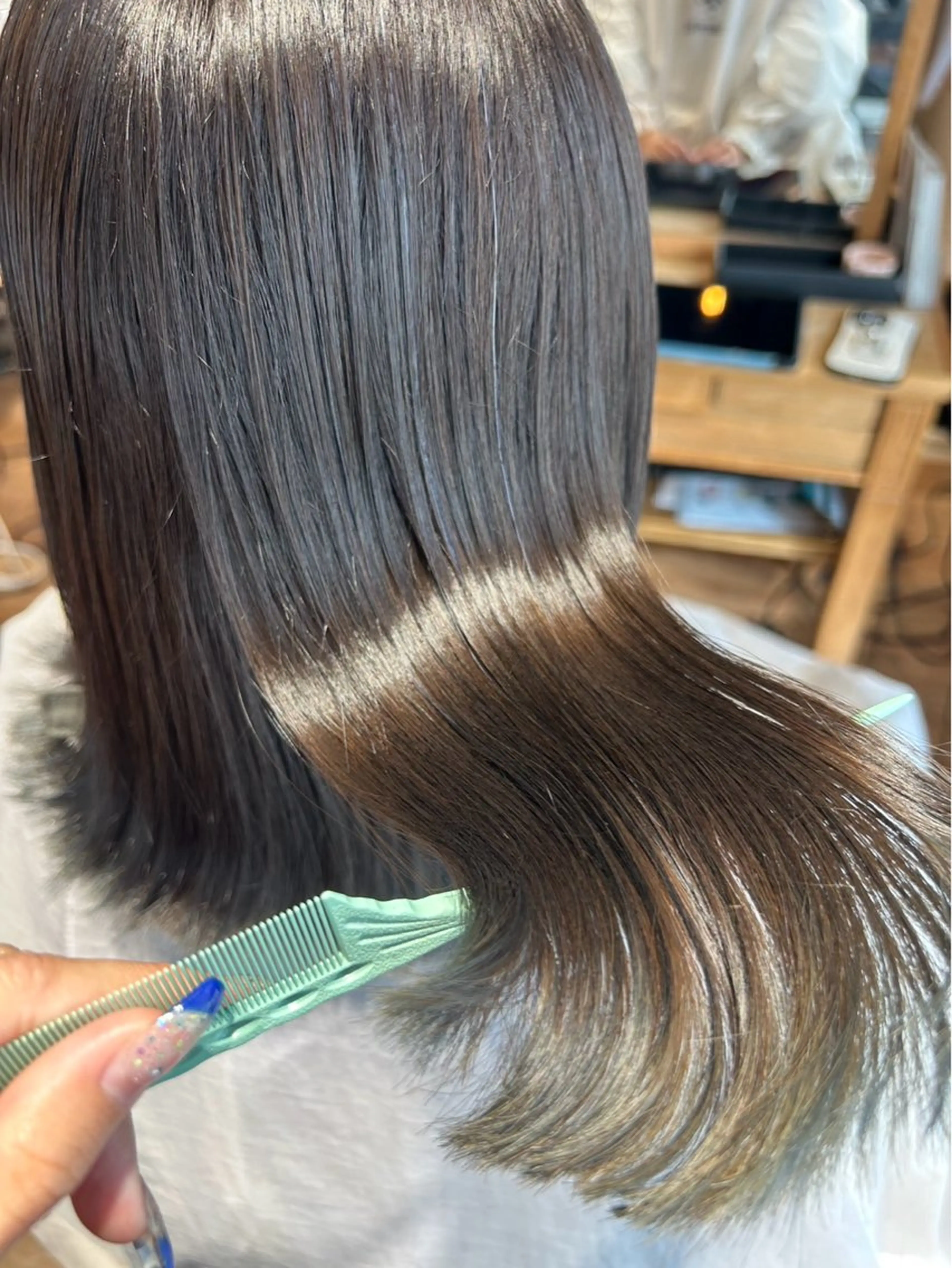 セミロング トリートメント 西村 雪菜のヘアスタイル