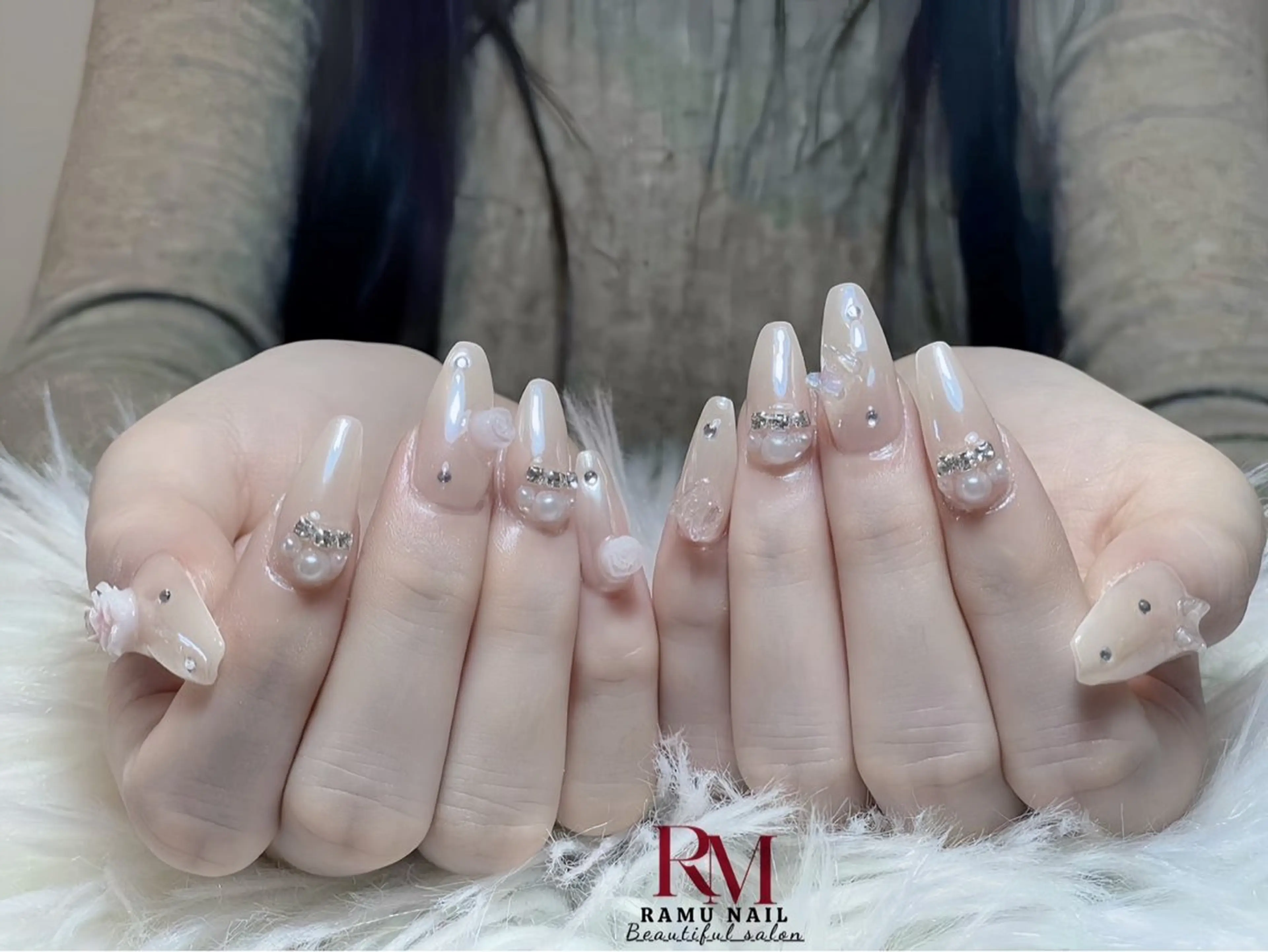 ネイル キラキラネイル マグネットネイル ミラーネイル ピンク ワンホンネイル ハンドネイル RAMU Nail 恵比寿店のネイルデザイン