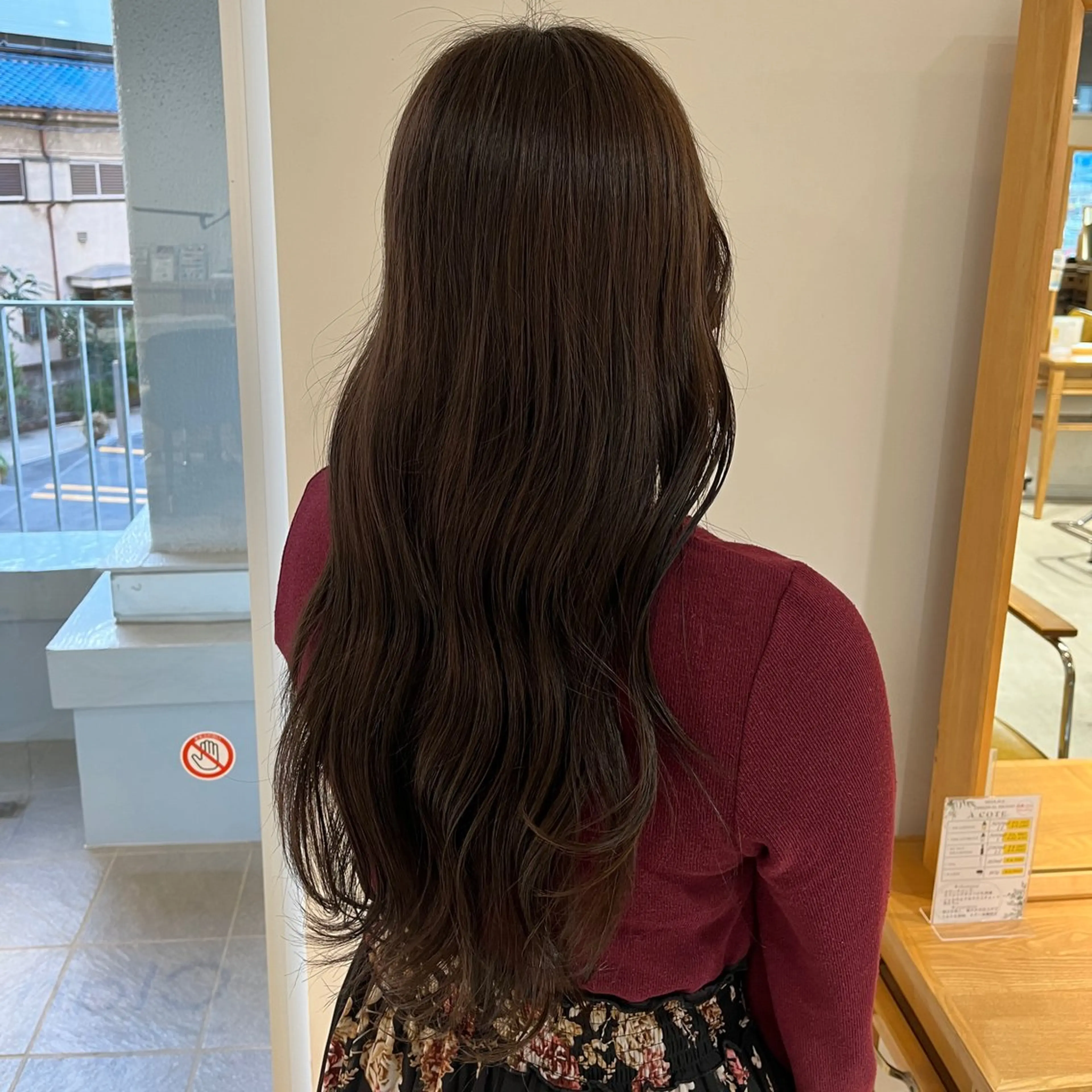カラー グレージュ 柳樂 響のヘアスタイル