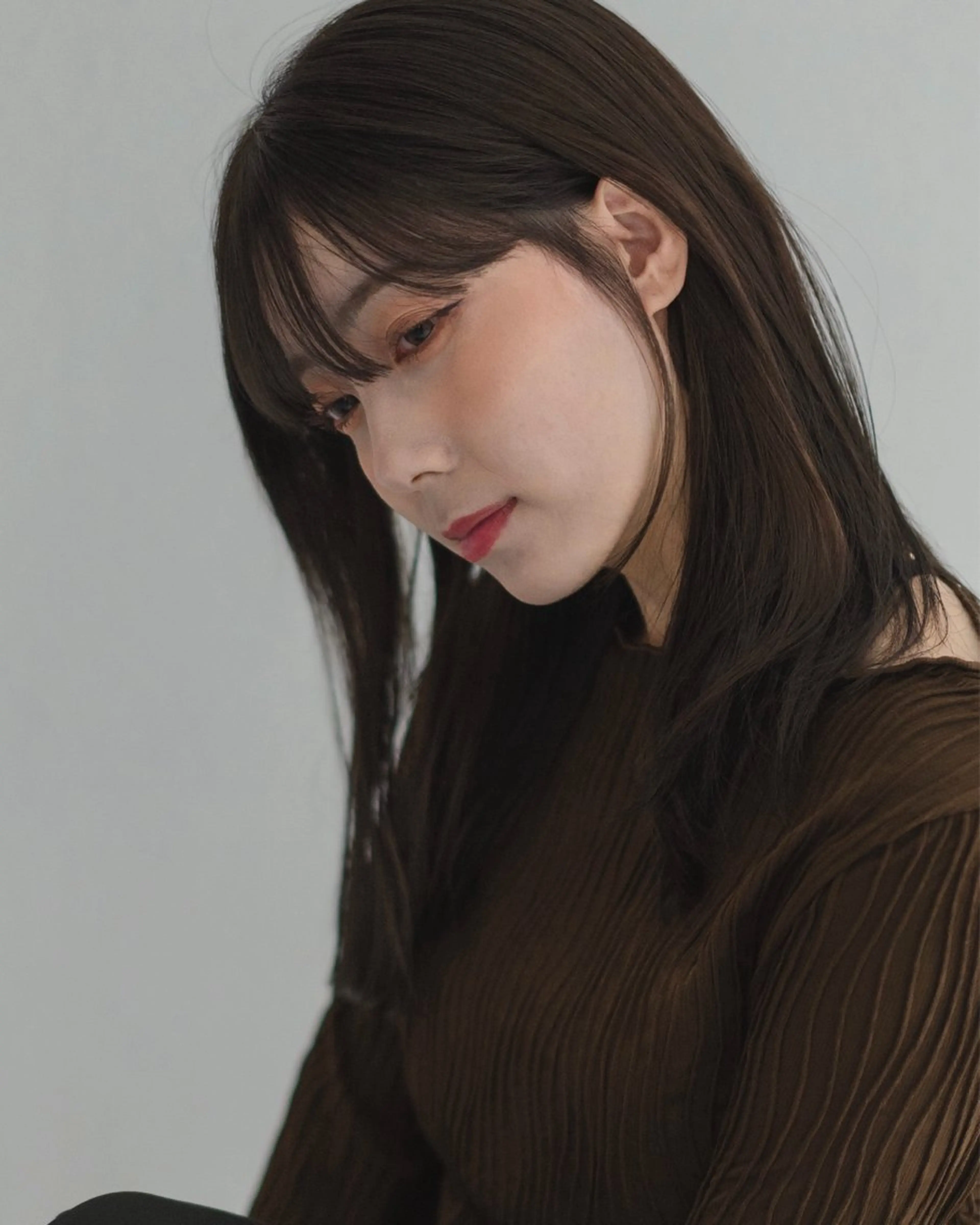 ミディアム カラー カット ヘアカラー トリートメント 前髪/顔周り /レイヤー/秋山 元のヘアスタイル