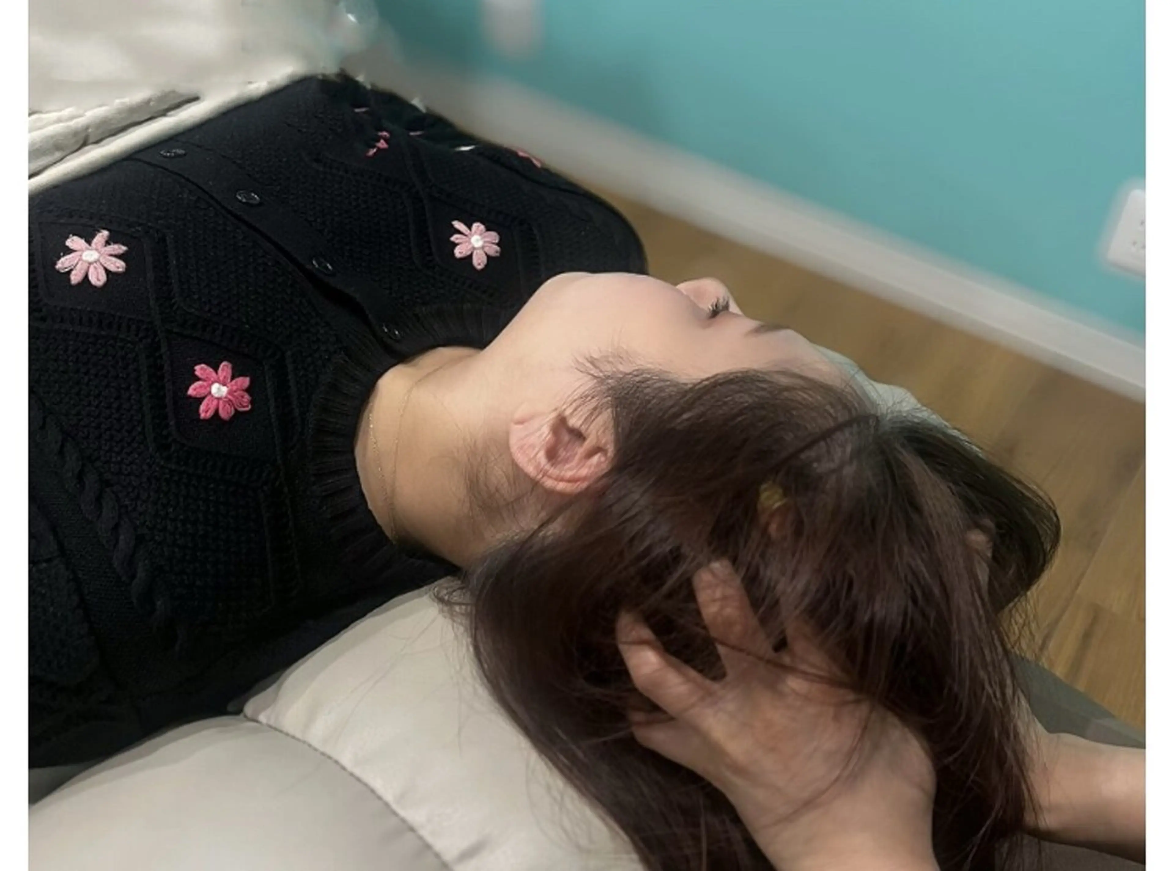 炭酸ドライヘッドスパ+手のひらのリフレ(ホットタオルつき)  リピーター様+1000円の写真