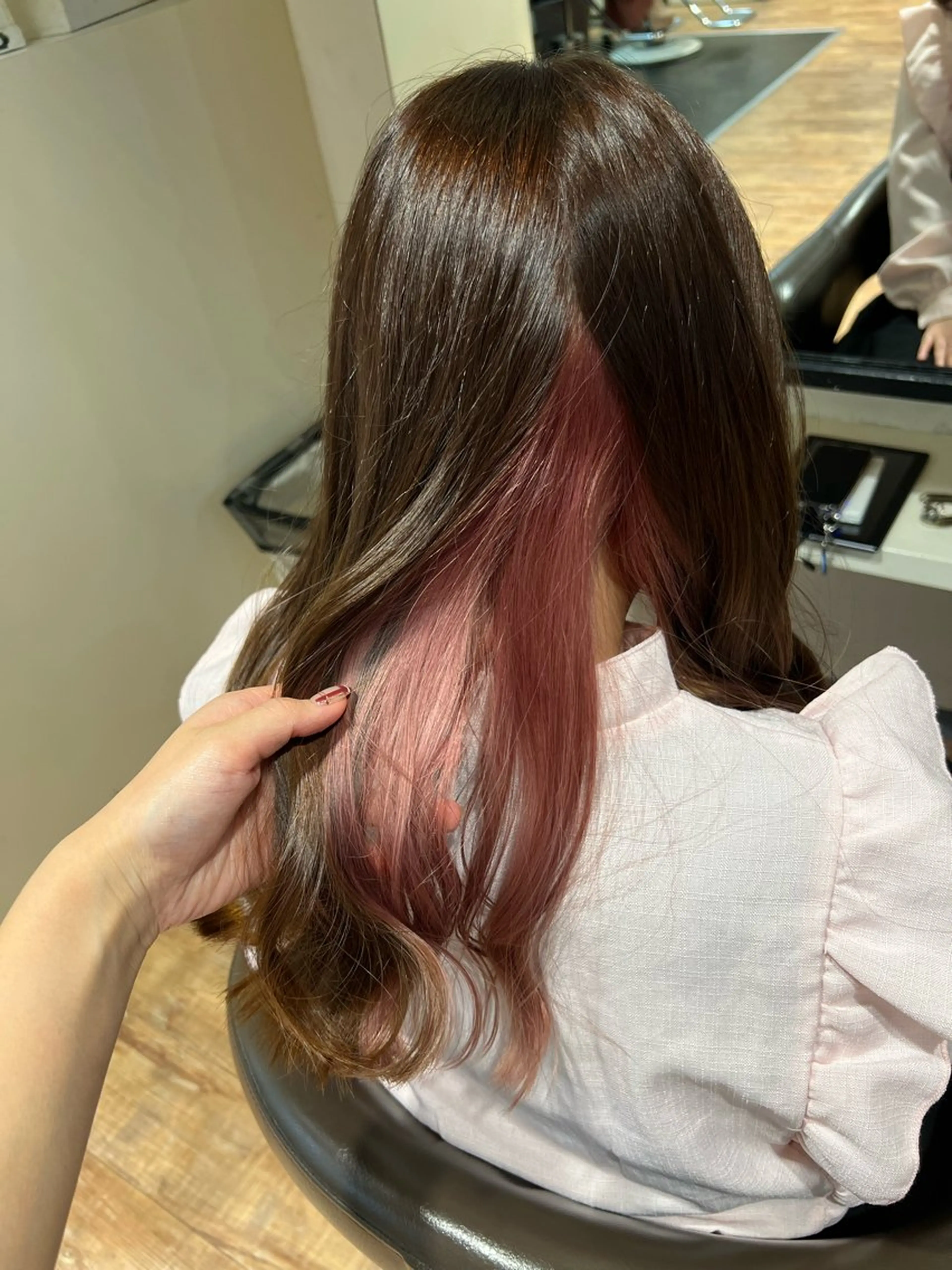 カラー ベージュカラー ブラウンカラー ショコラブラウン ピンクカラー ピンクベージュ ヘアカラー トリートメント インナーカラー♡ Nanakoのヘアスタイル
