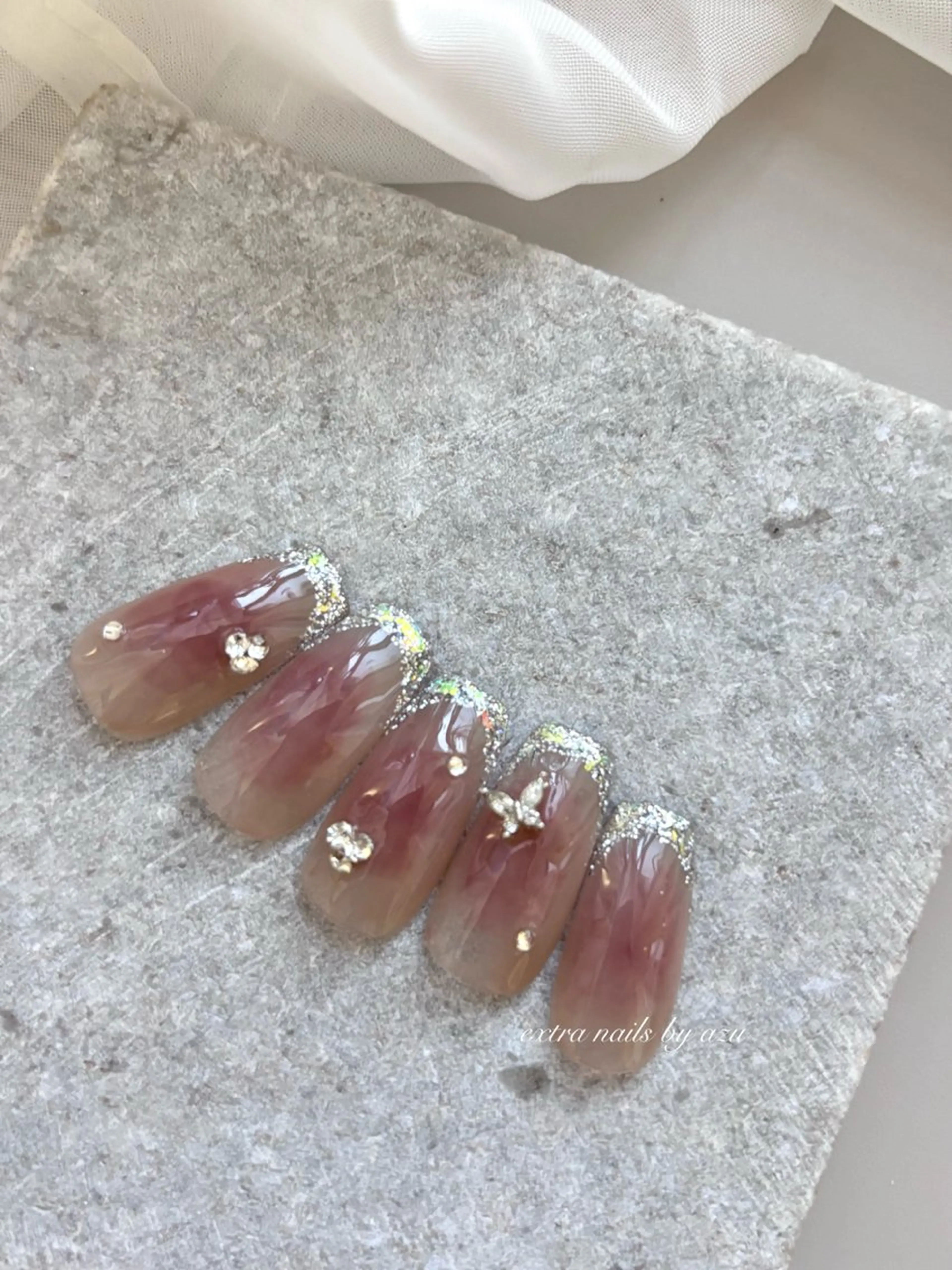 ネイル チークネイル フレンチネイル ガラスフレンチ 韓国ネイル ワンホンネイル ハンドネイル extranails ／lemellaのネイルデザイン