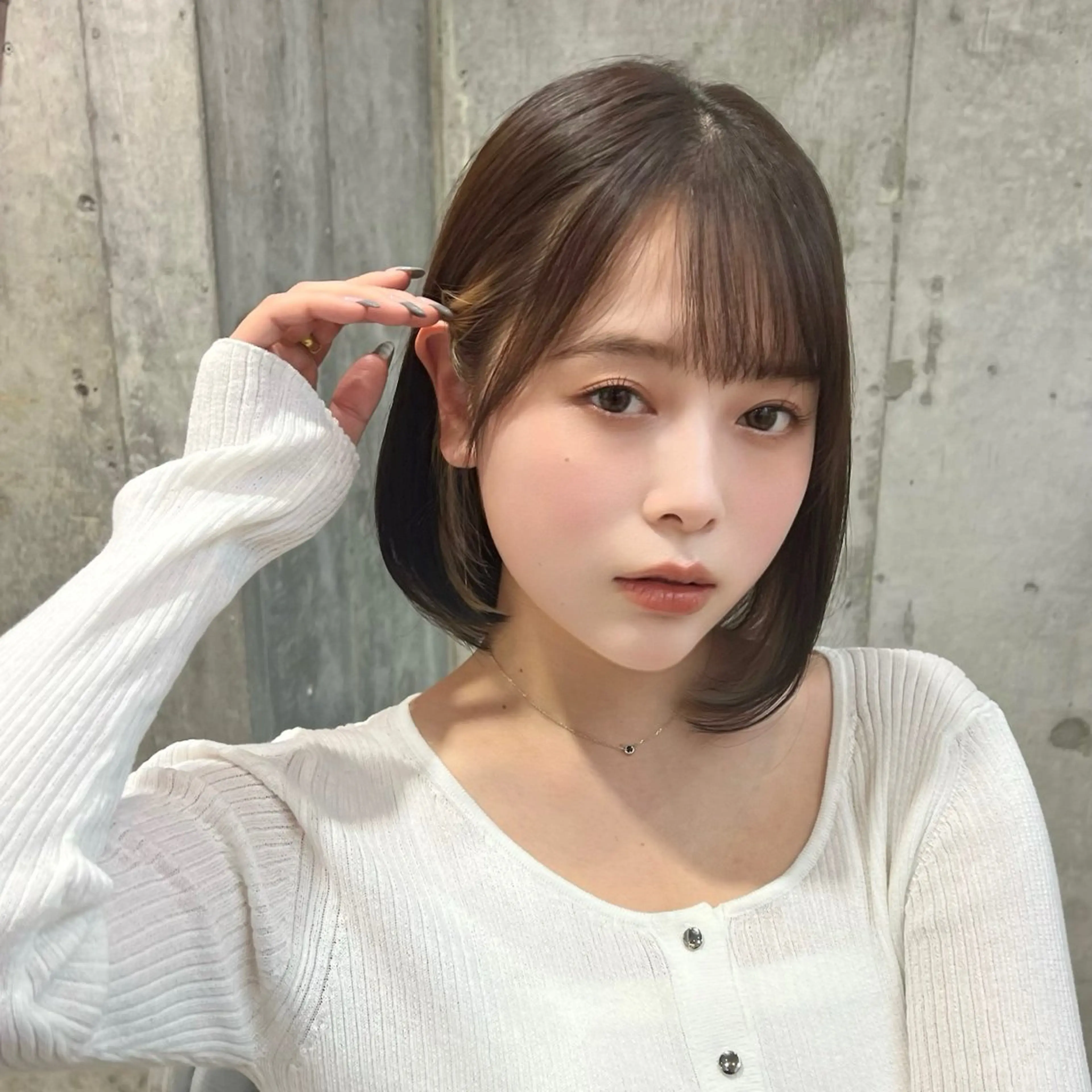 広がり対策☆韓国風カット+ポイントストレート+選べる髪質改善トリートメントの写真