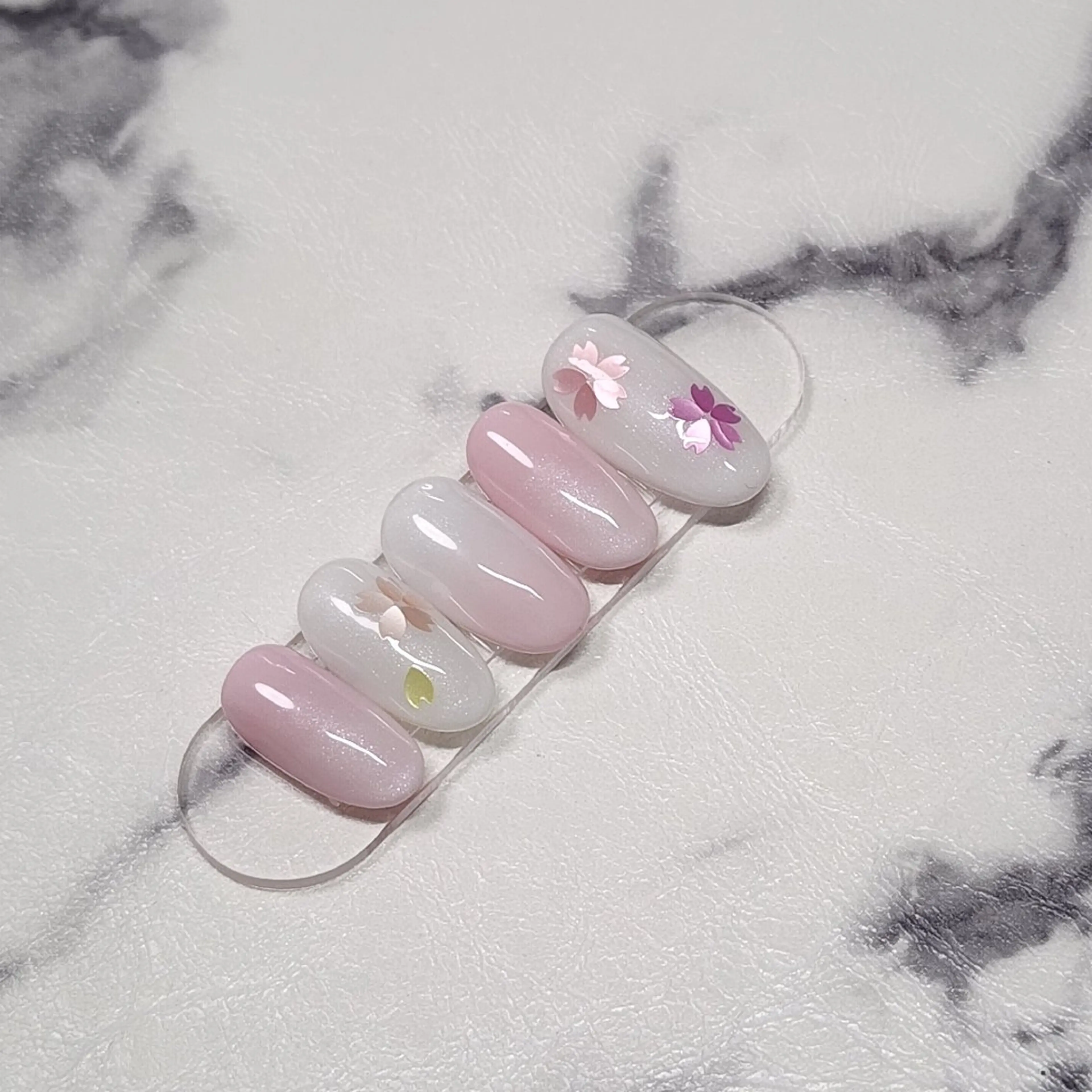 ネイル ハンドネイル NailSalon ♾️Eight♾️のネイルデザイン