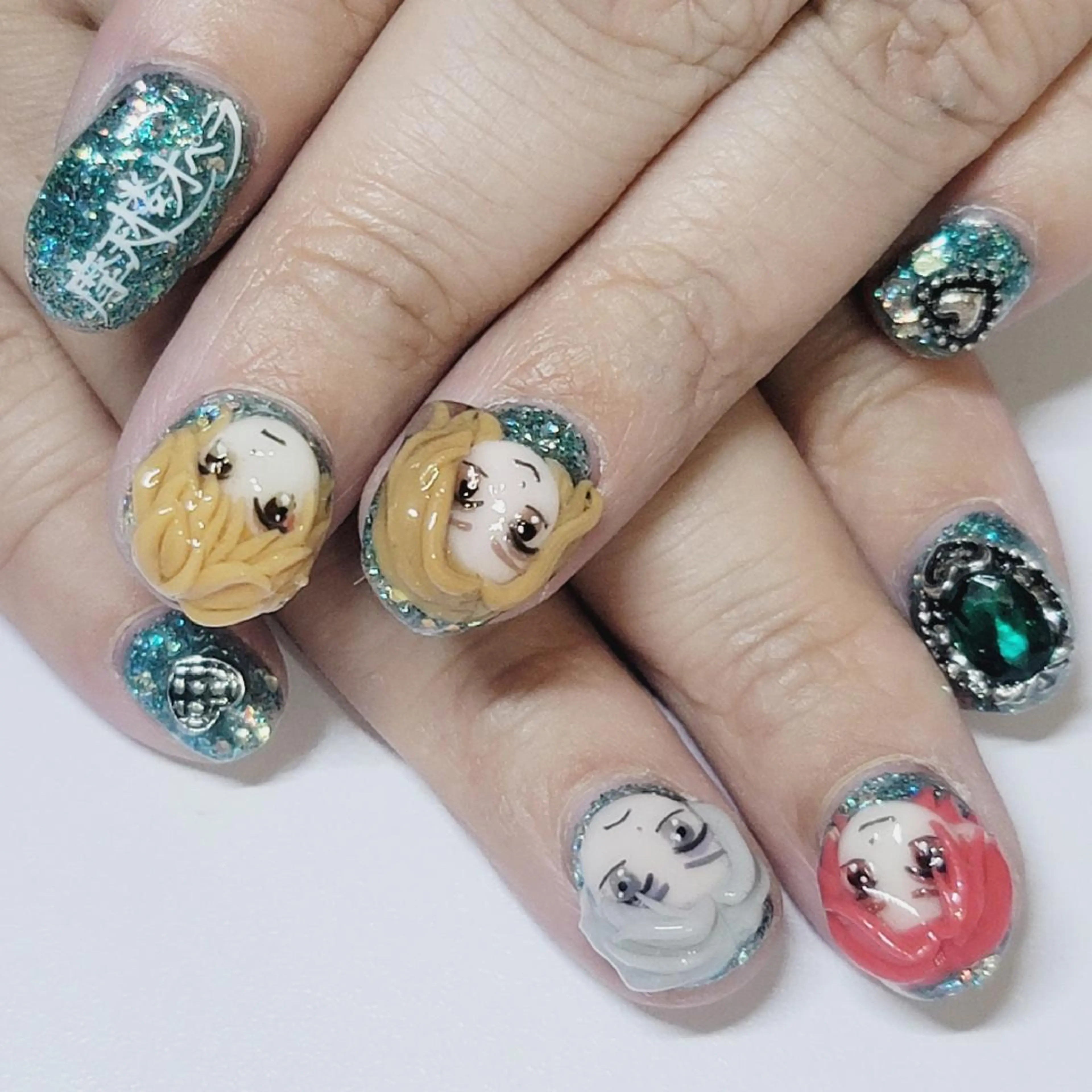 ネイル アートネイル グリーン ホログラムネイル ラメ(グリッター) ワンカラーネイル ハンドネイル よしだ ひろきのネイルデザイン