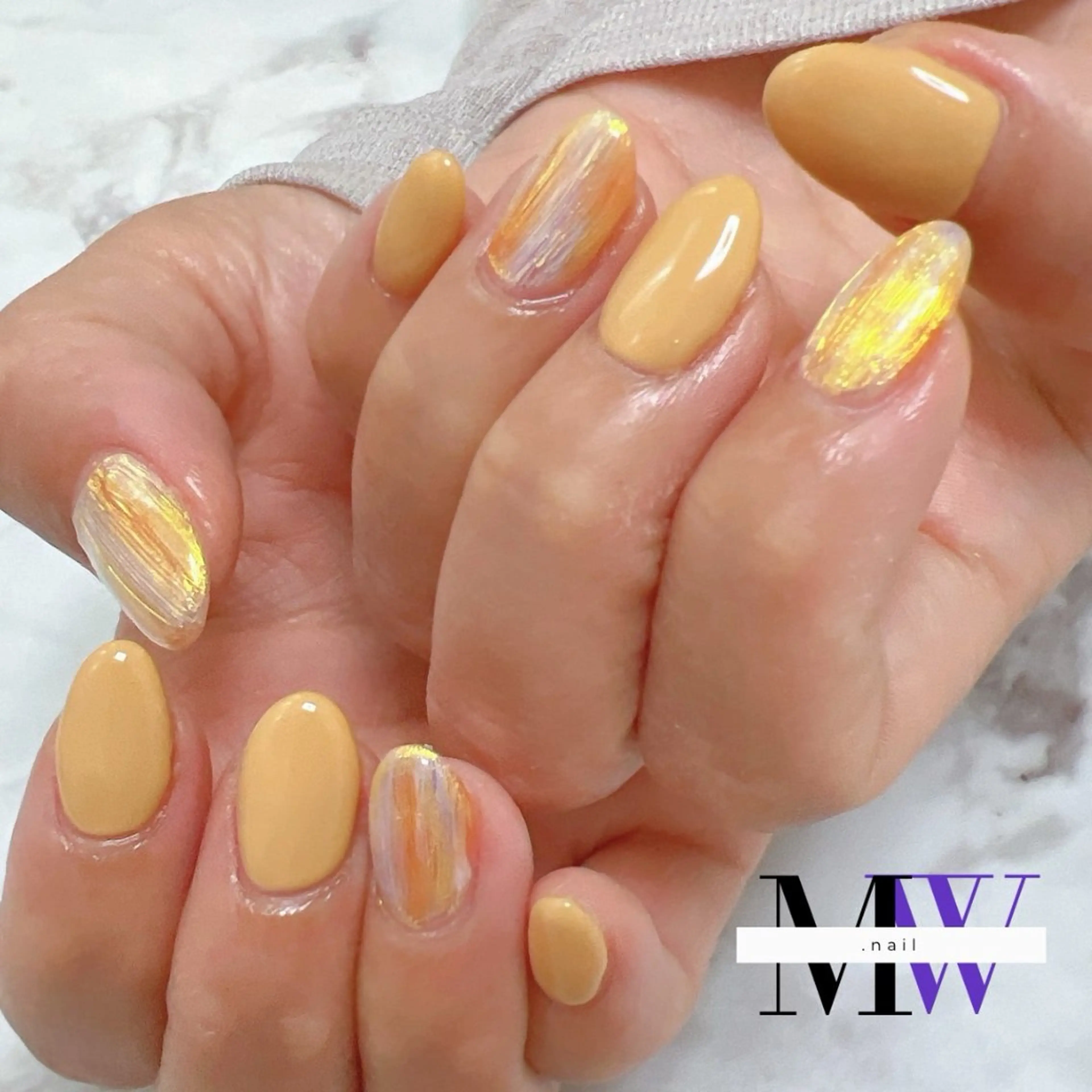 ネイル オーロラネイル ミラーネイル ニュアンスネイル ハンドネイル MW .nailのネイルデザイン