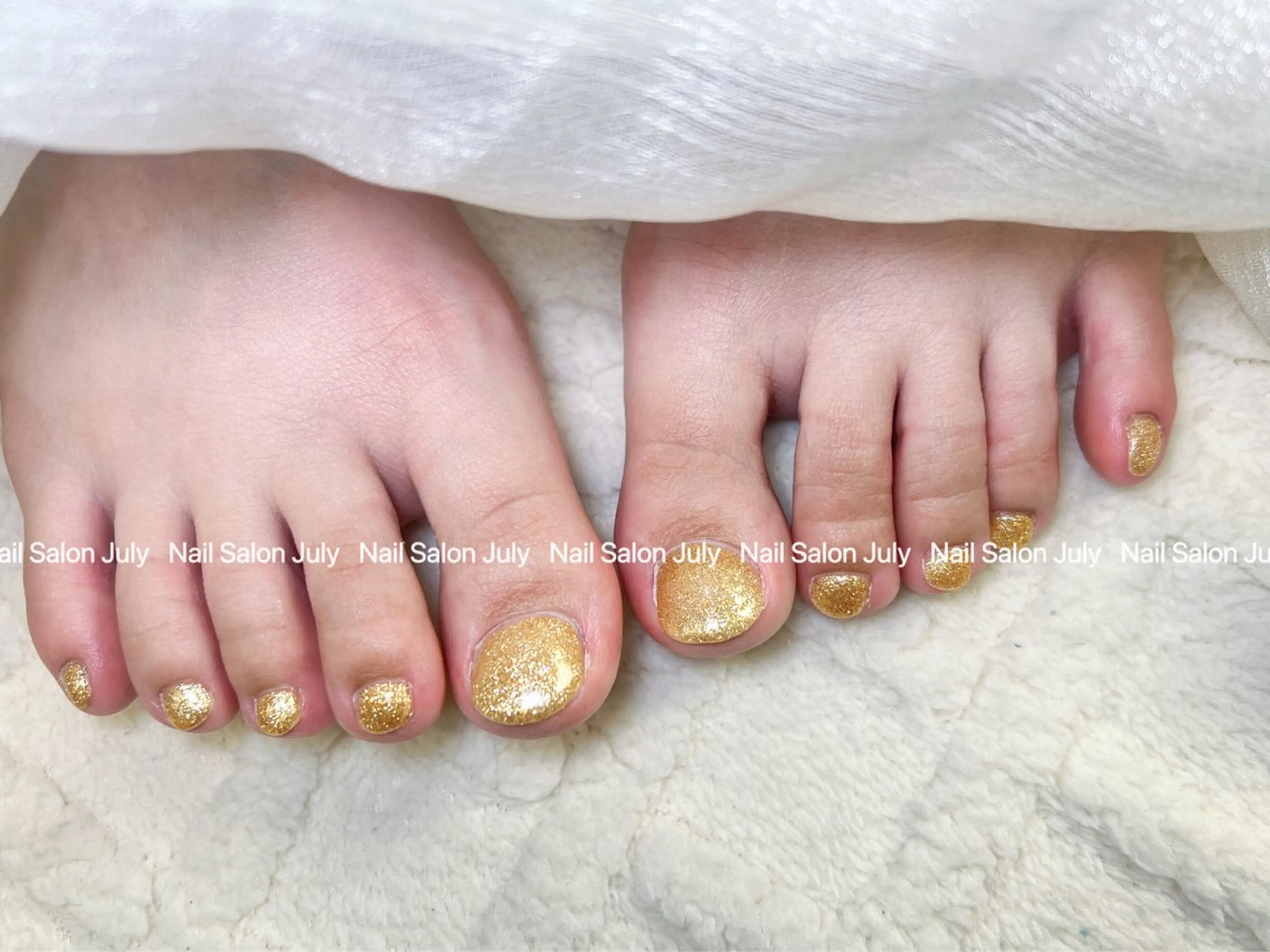 ネイル アートネイル オーロラネイル ジェルネイル ガーリー キラキラネイル フットネイル July モモのネイルデザイン