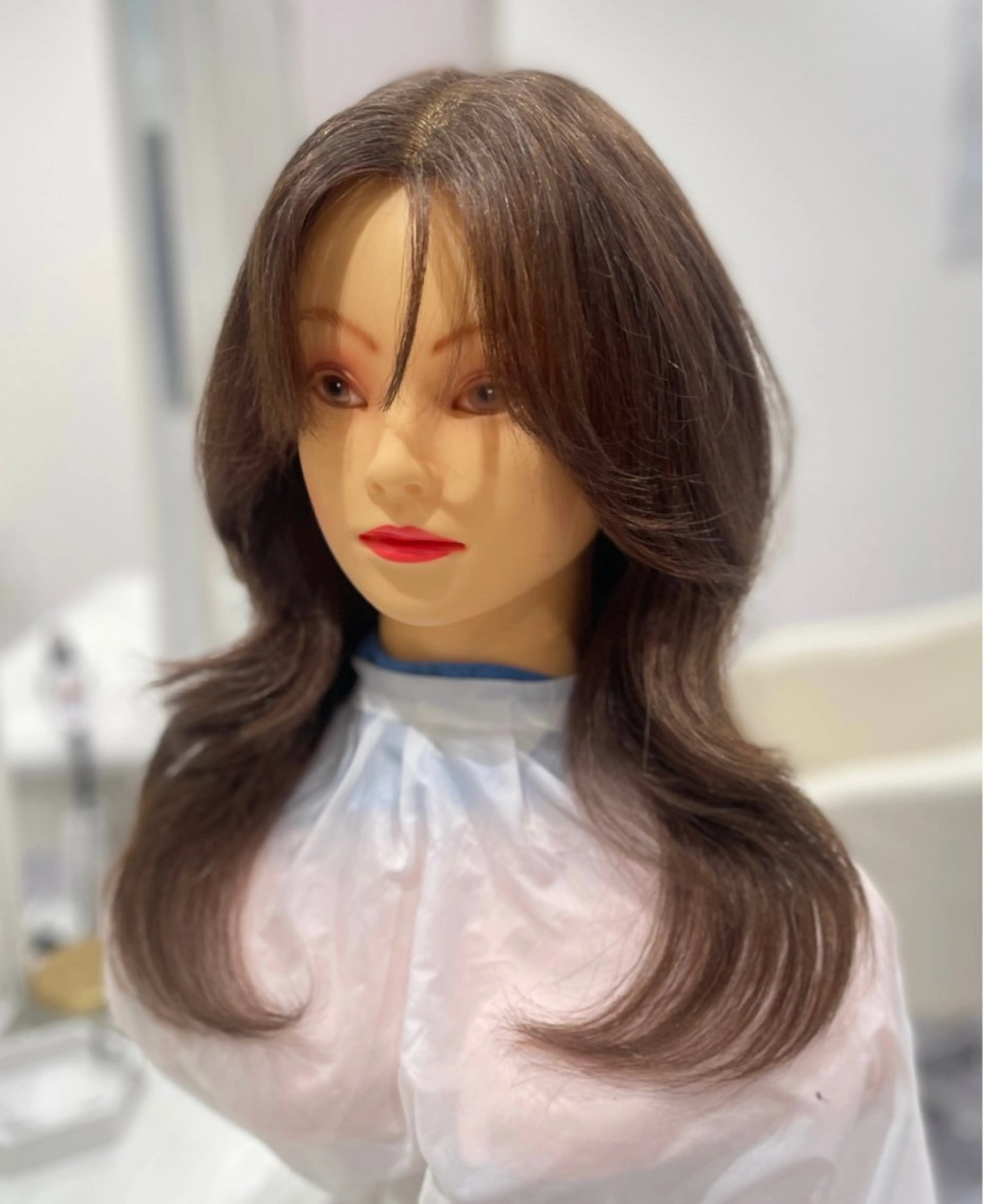 セミロング くびれヘア レイヤーカット navi/レイヤー ハッシュカット/愛華のヘアスタイル