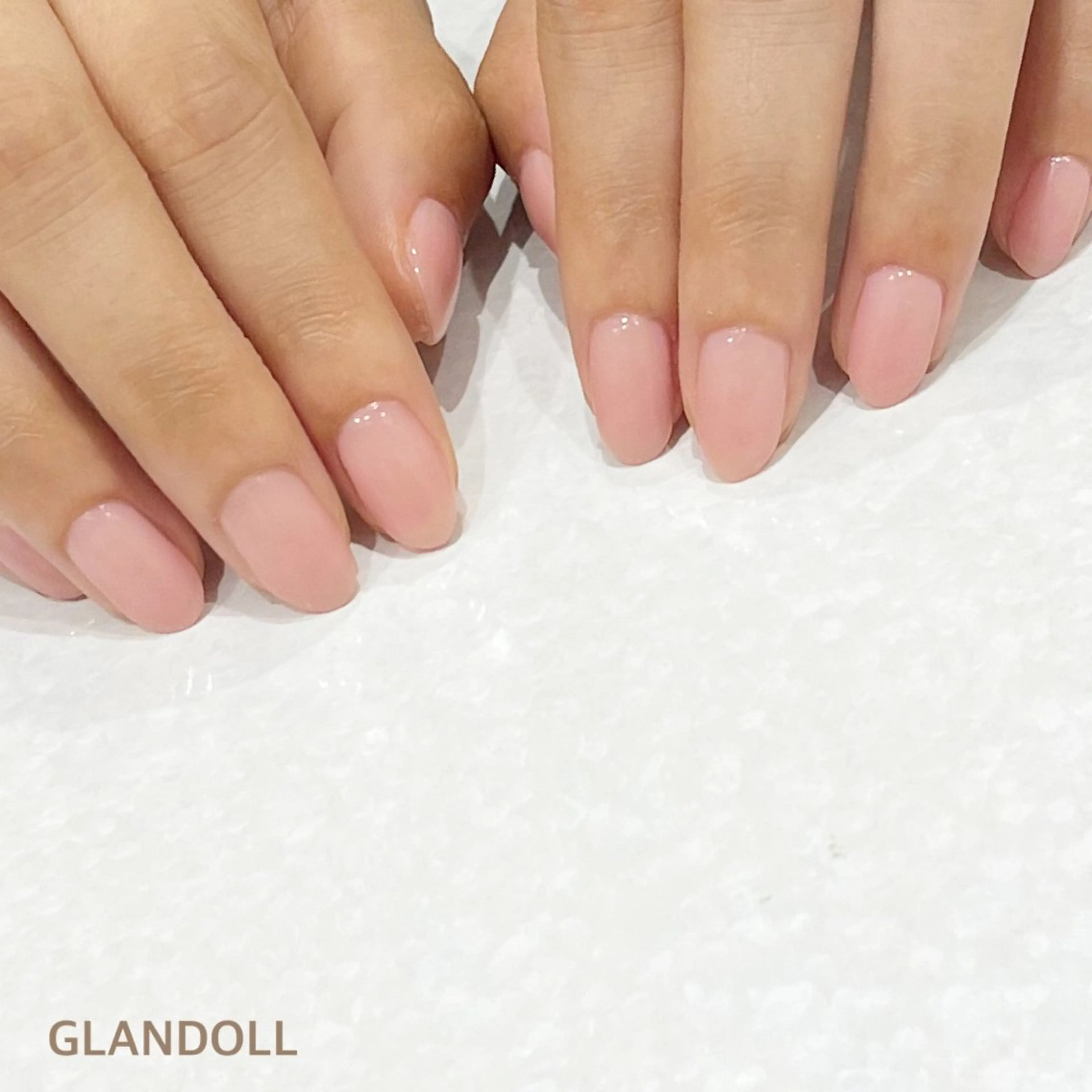 ネイル ワンカラーネイル ハンドネイル GLANDOLL YURIのネイルデザイン