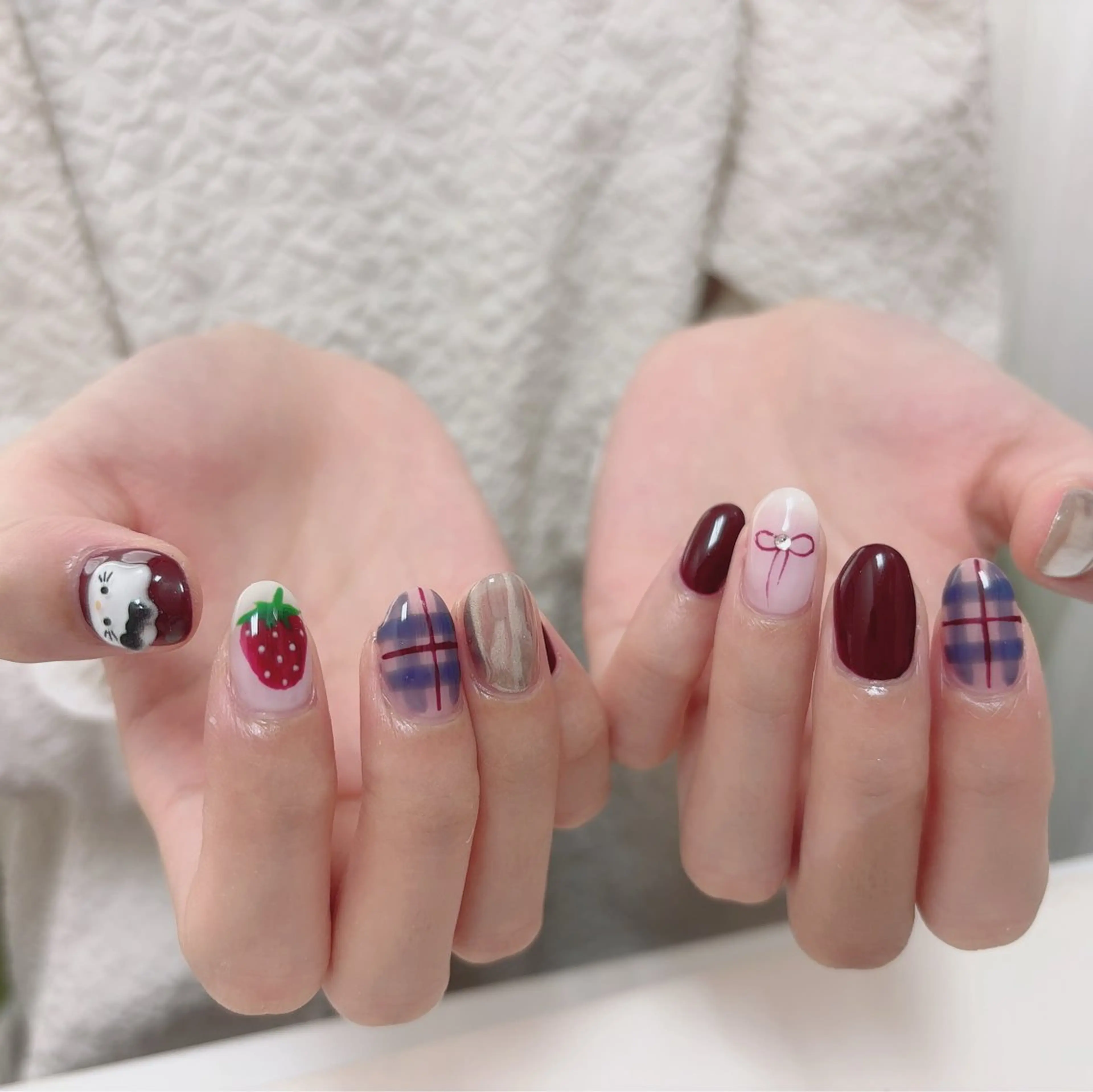 ネイル ハンドネイル mano nella manoのネイルデザイン