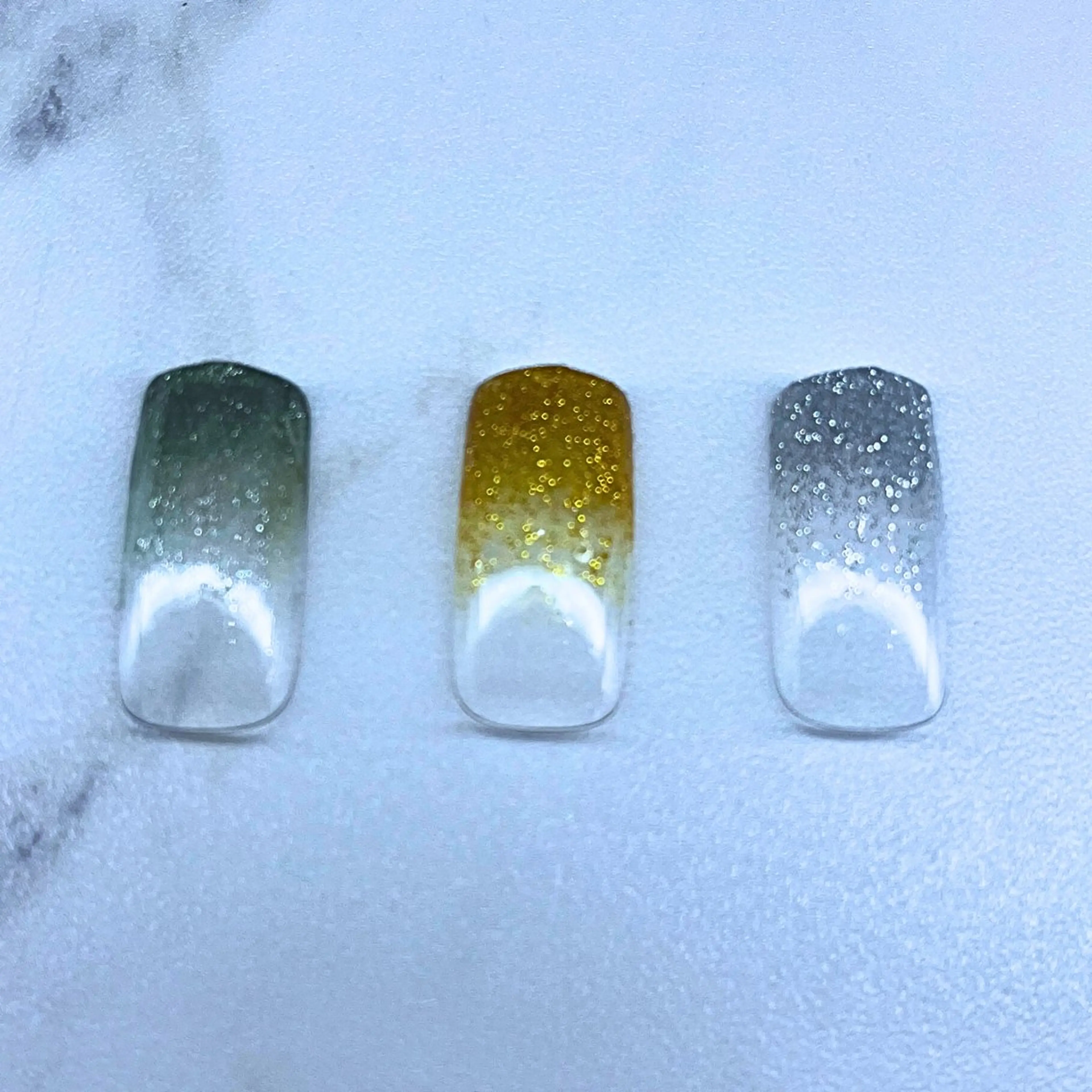 ネイル グラデーション ラメ(グリッター) ラメグラデーション Nail Salon Luire  Naoのネイルデザイン