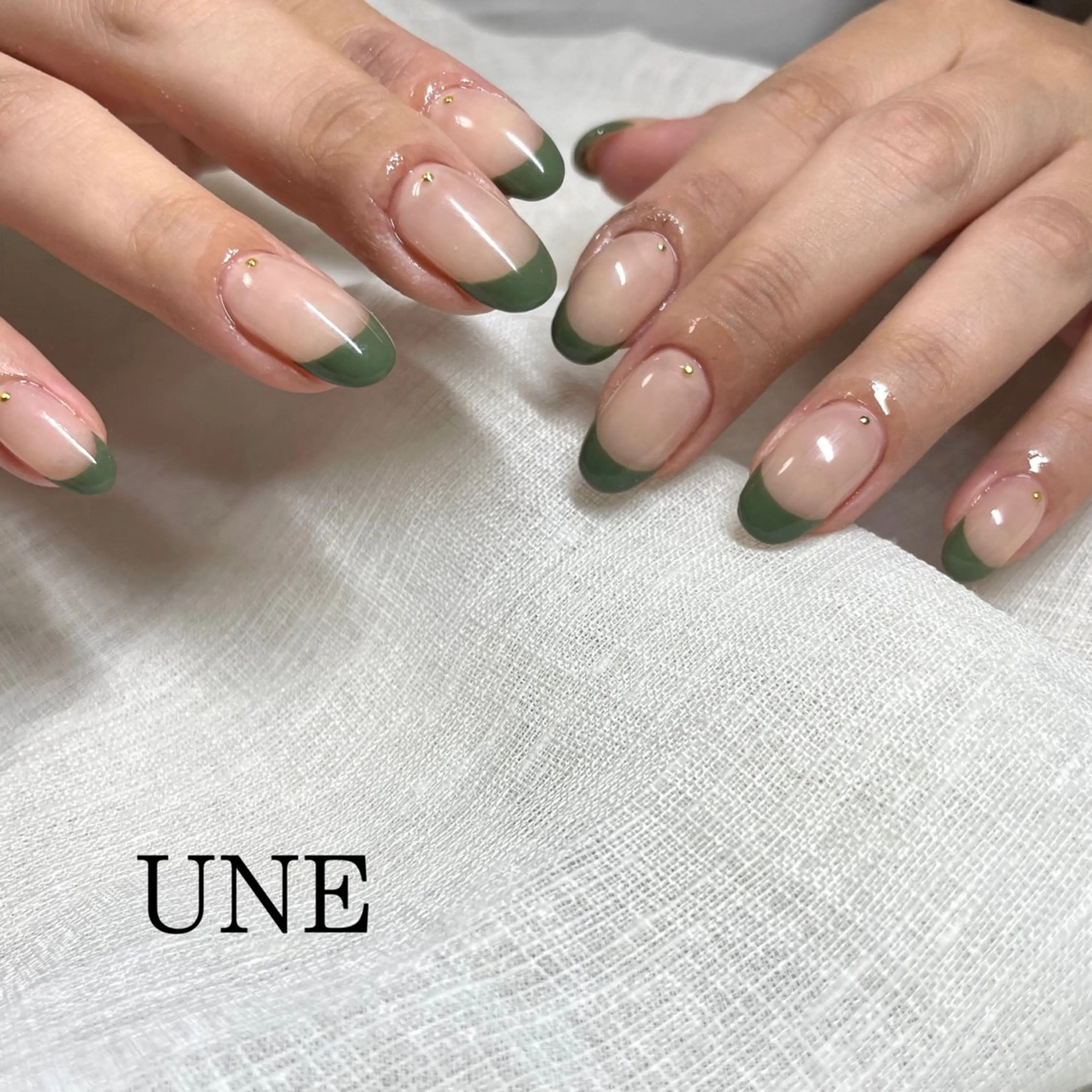 ネイル フレンチネイル オフィスネイル シンプルネイル UNE.【ユヌ】 Jr.NANAのネイルデザイン