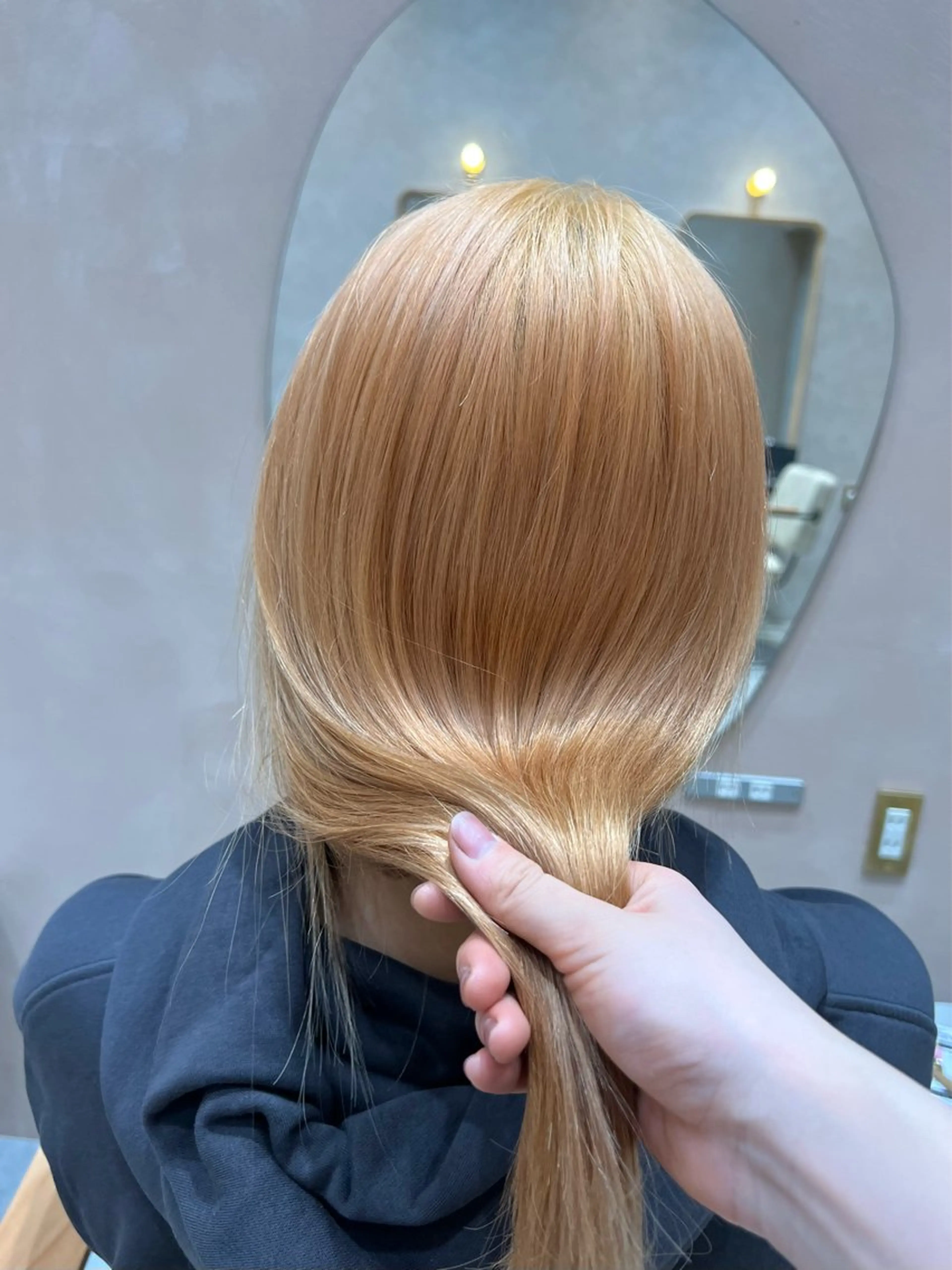 ミディアム カラー ブリーチ ダブルカラー オレンジ 透明感/ベージュ /kazui🐈のヘアスタイル