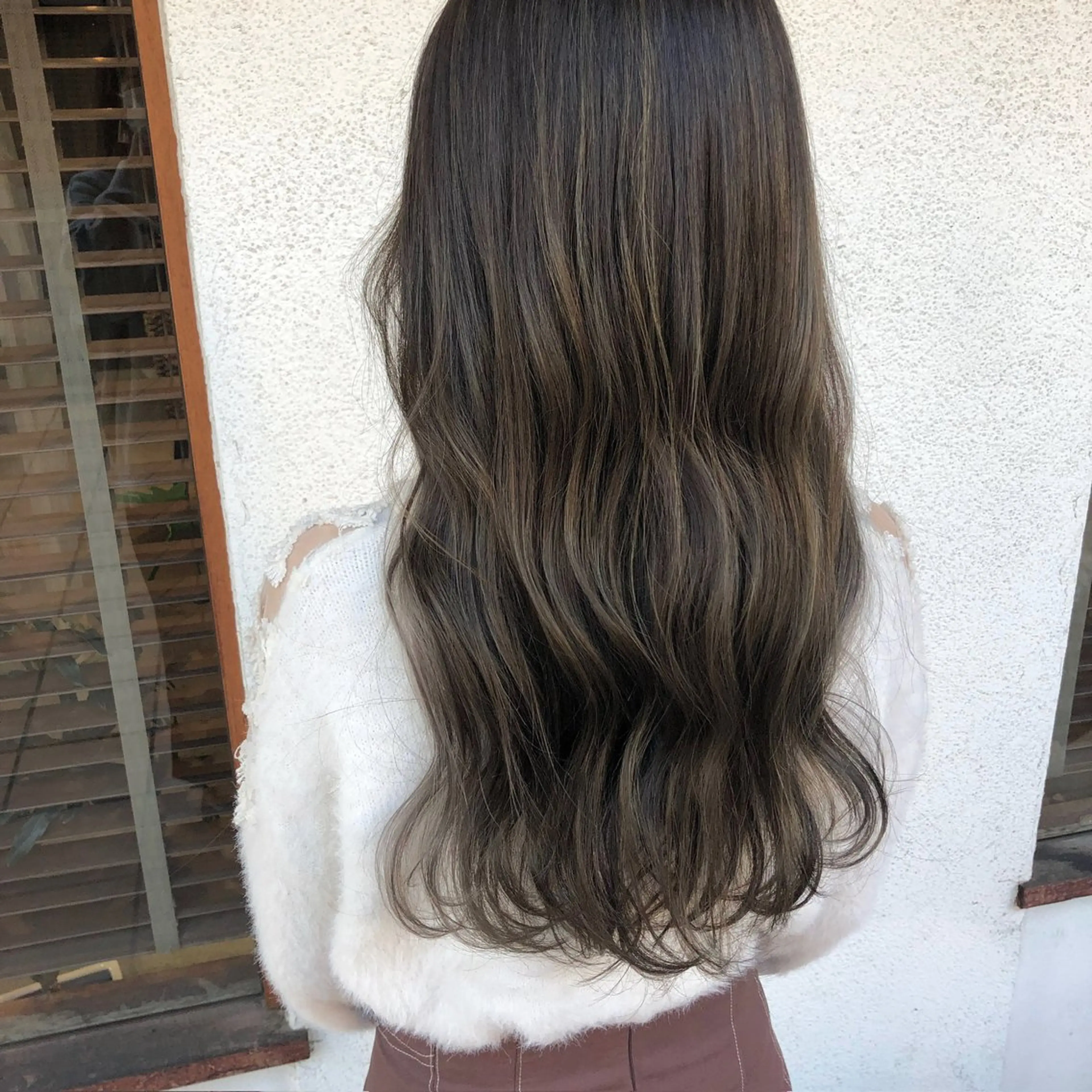 ロング カラー kana .オリーブ /ナチュラルヘアのヘアスタイル