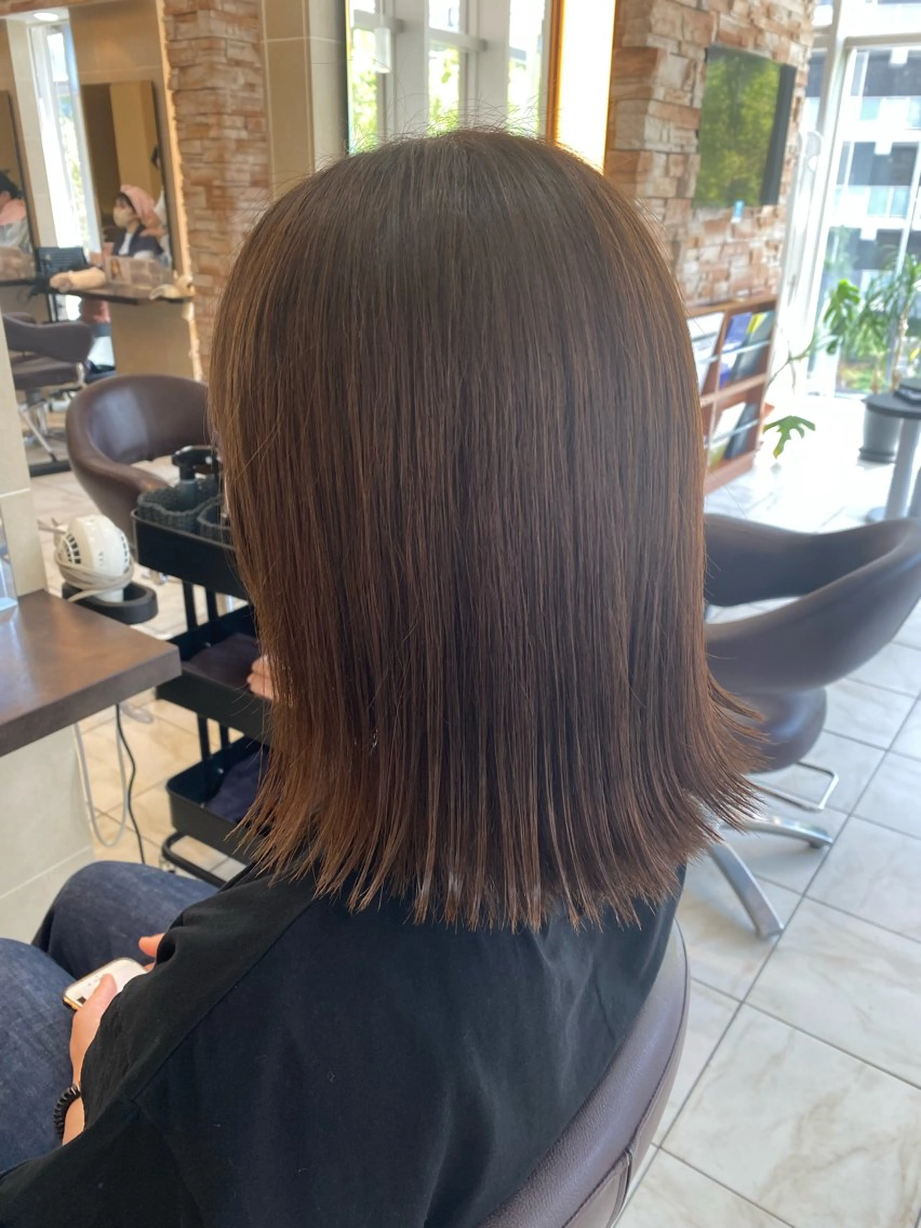 ミディアム ボブ 外ハネヘア カット ヘアカラー トリートメント ⭐️メンズパーマ /カラー宮野翔のヘアスタイル