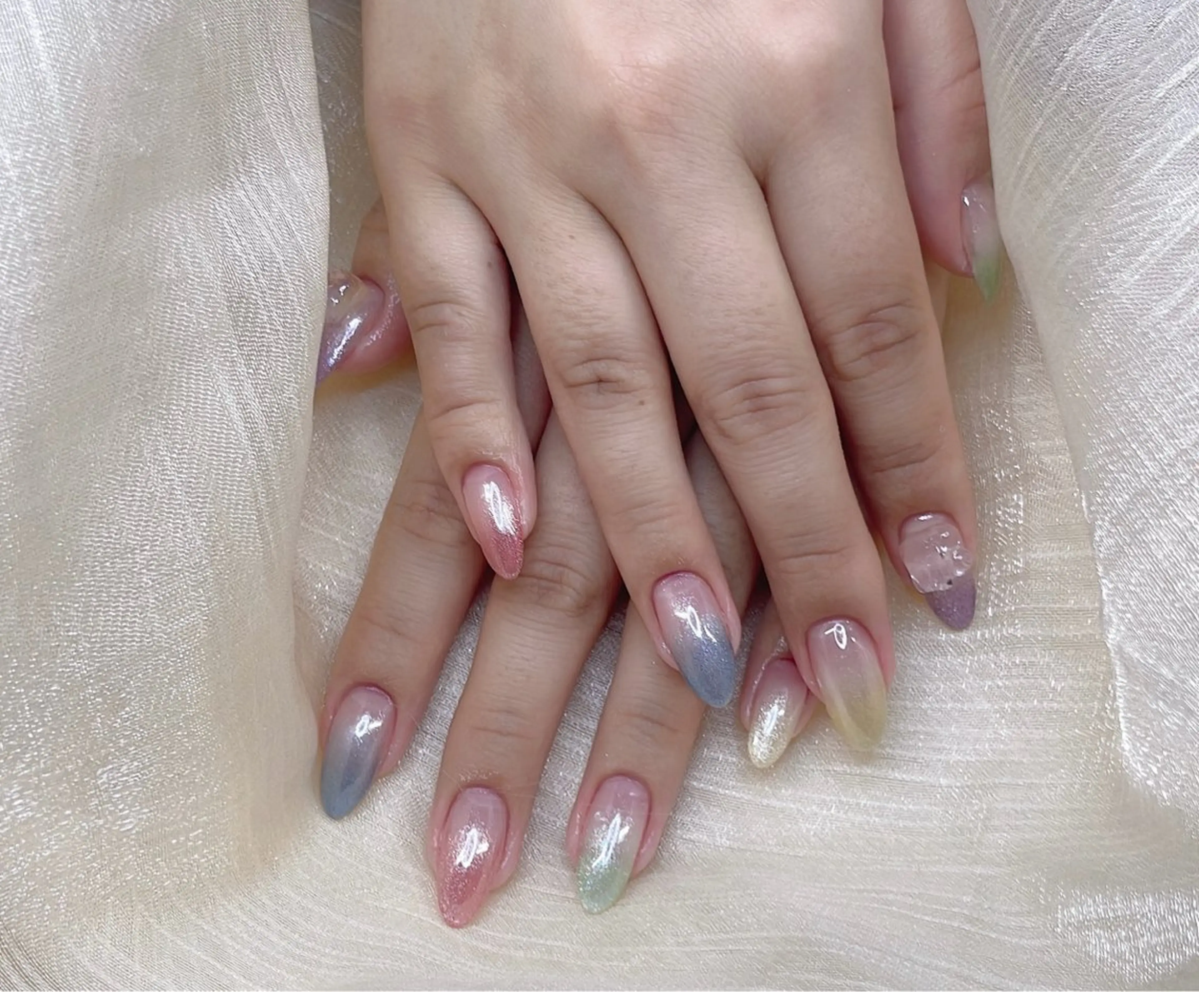 ネイル ハンドネイル 渋谷T&B りお ロング無制限中💫のネイルデザイン