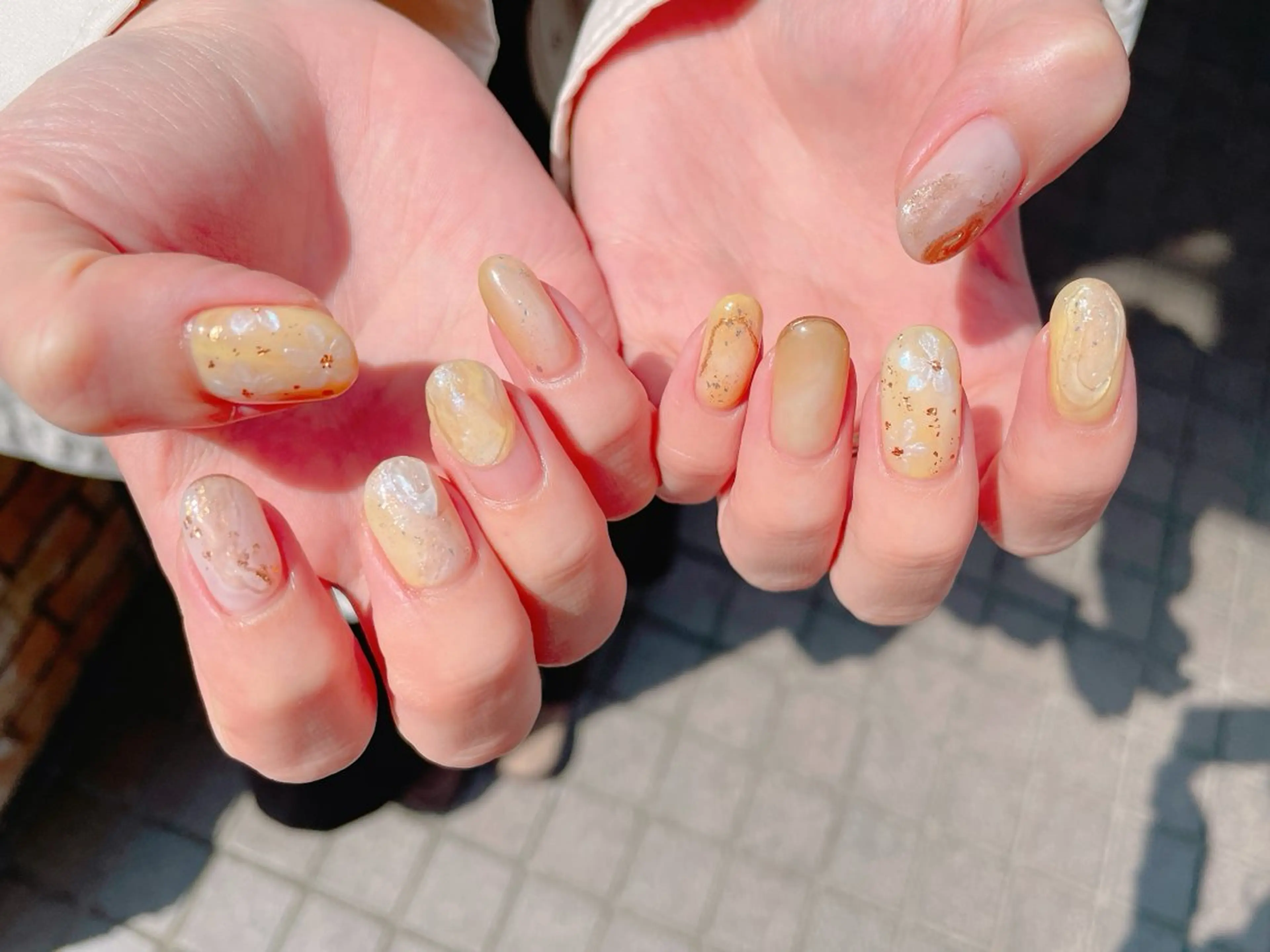 ネイル オーロラネイル ジェルネイル ニュアンスネイル パラジェル 春ネイル nailroom OHANA🌴のネイルデザイン