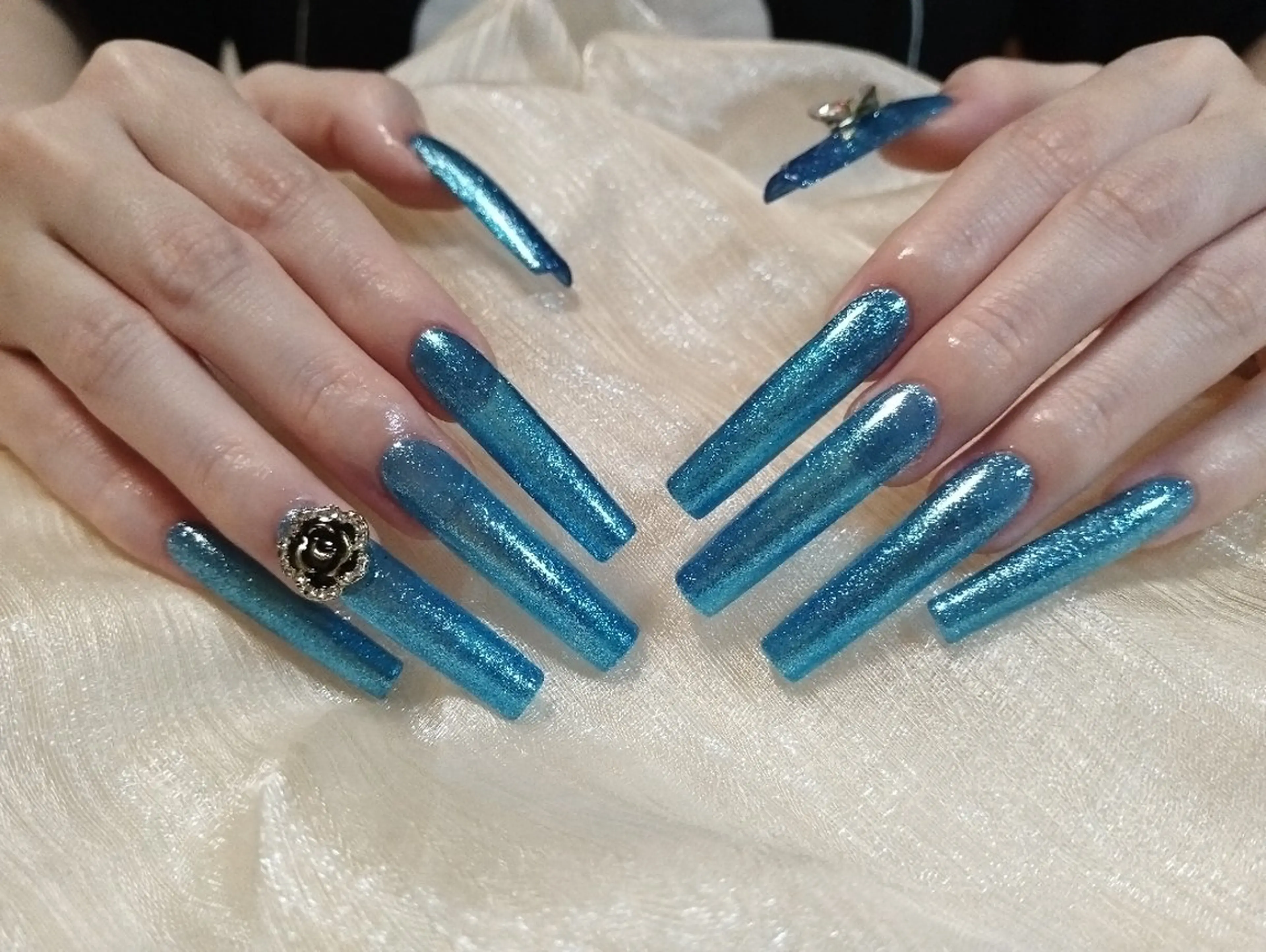 ネイル ハンドネイル ハンドケア ＤI'A ネイルサロンのネイルデザイン