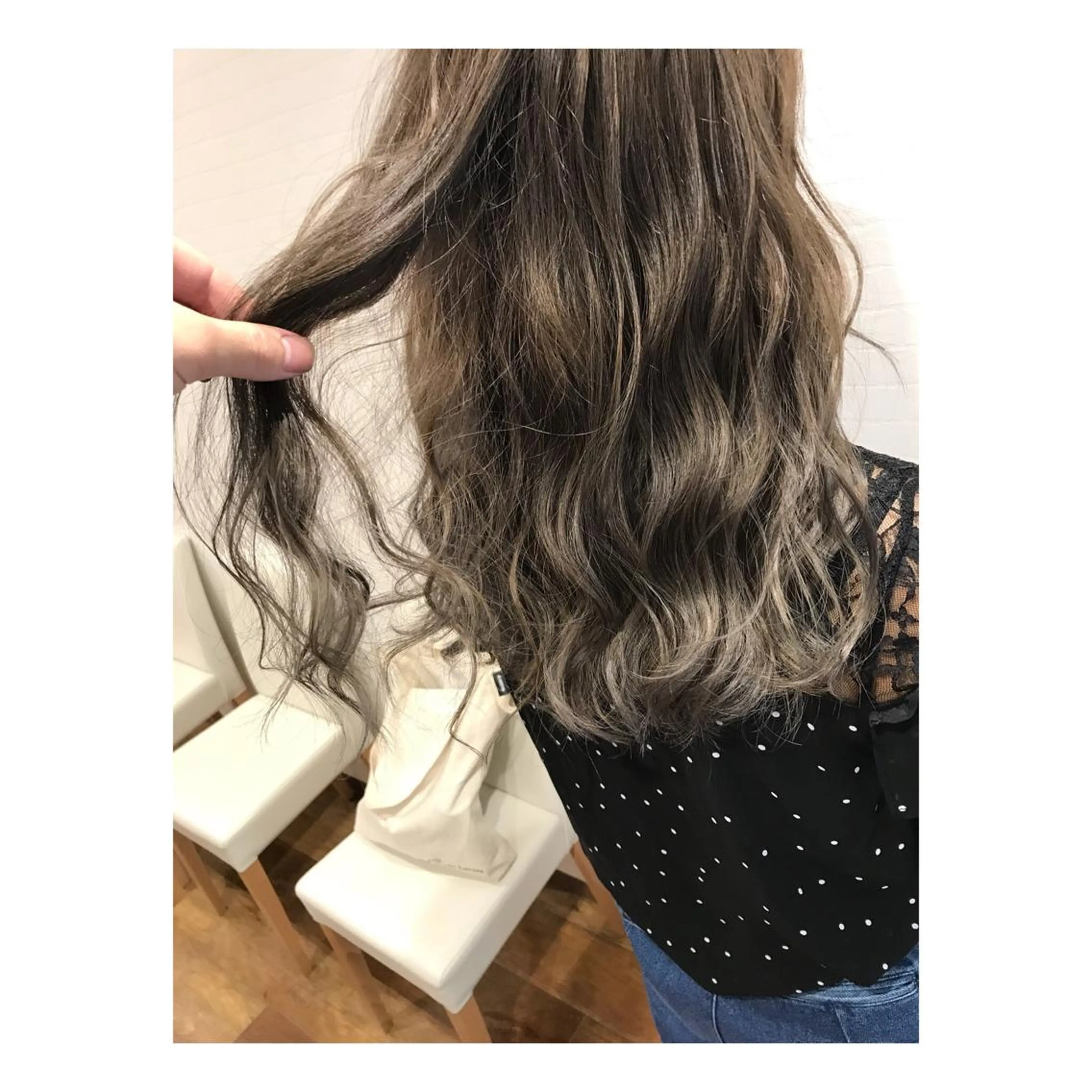 ロング カラー ハイトーンカラー 岡本 智次のヘアスタイル