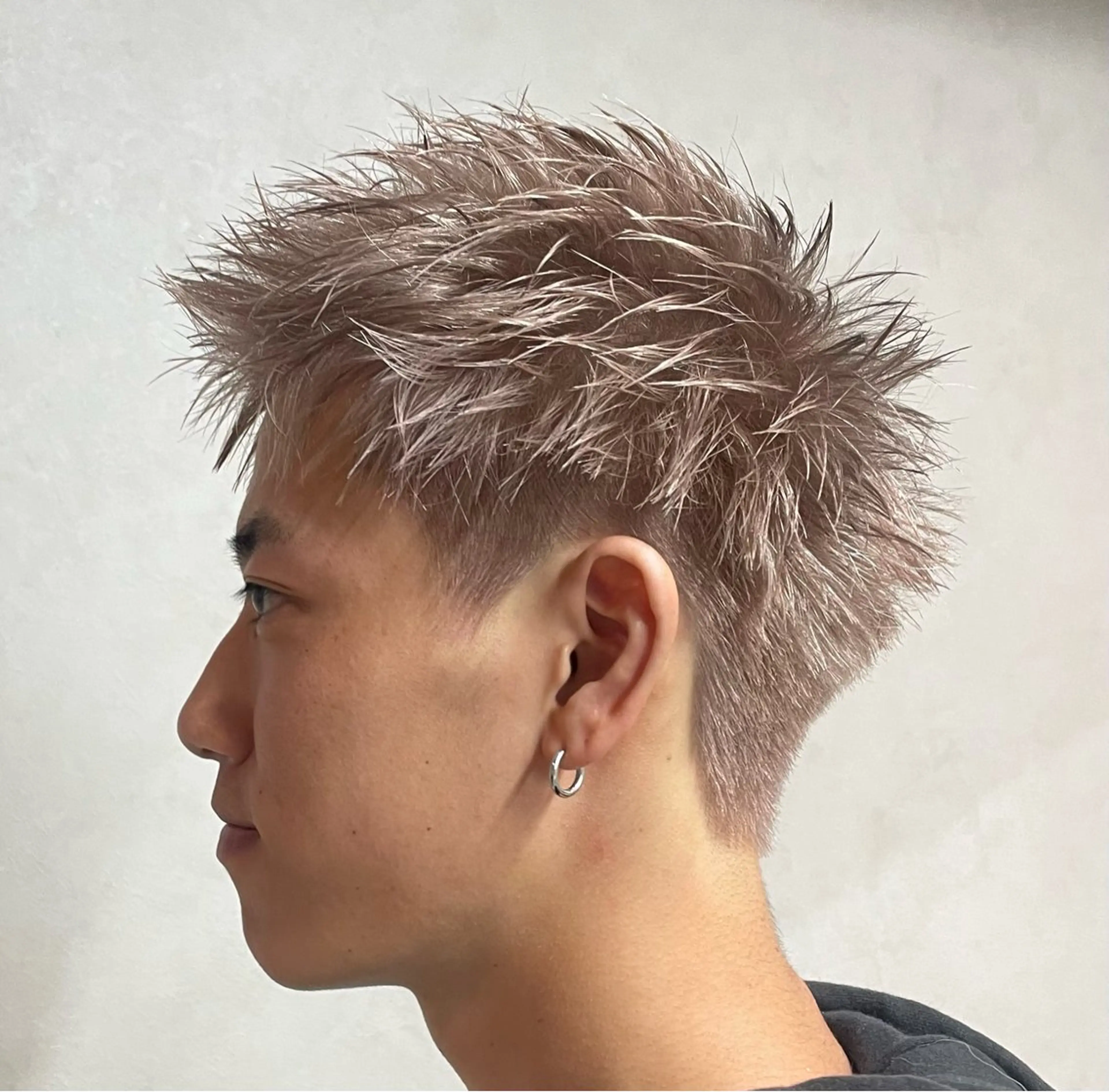 メンズカット＋ケアブリーチ＋カラーの写真