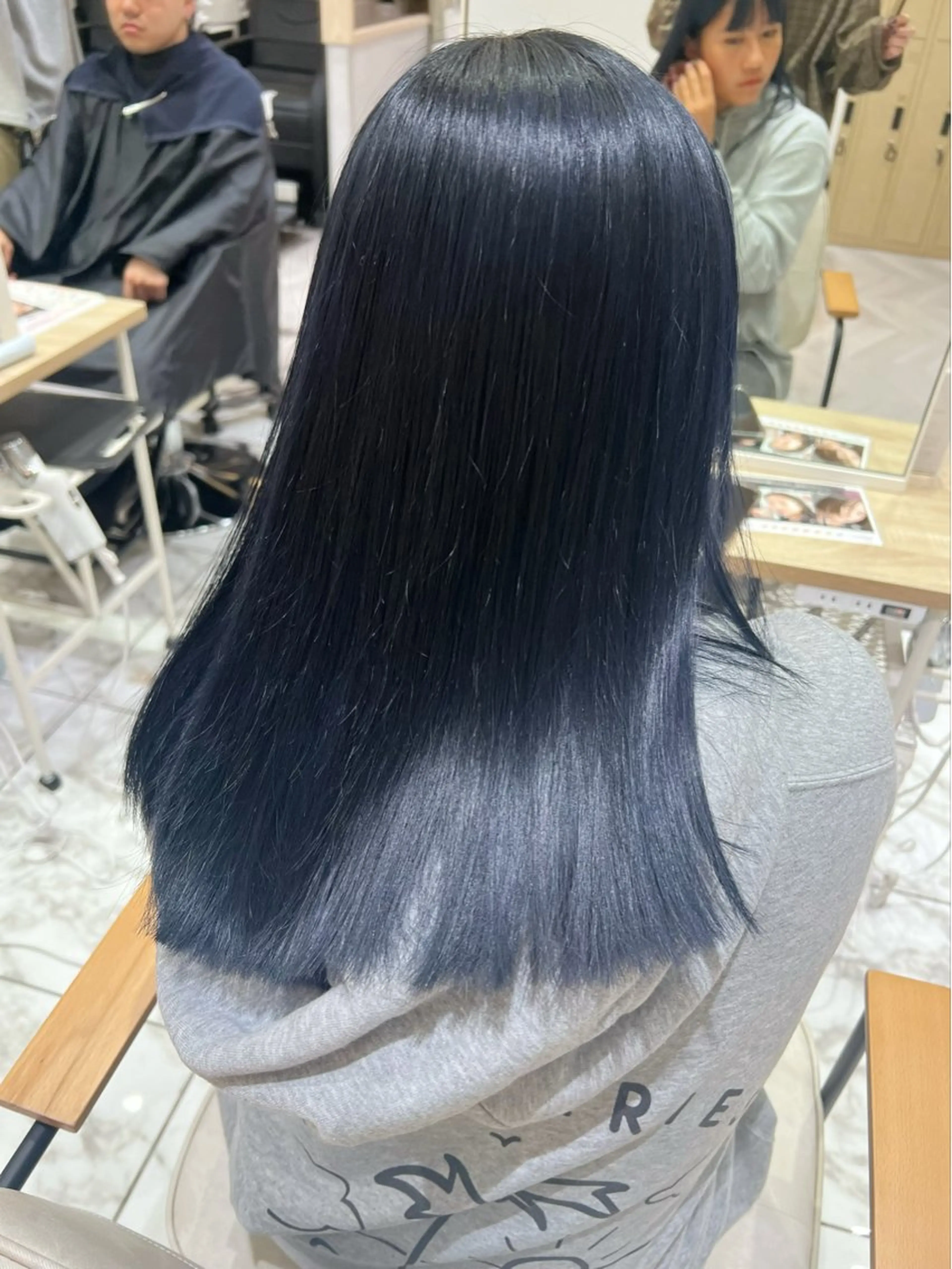 セミロング ヘアカラー トリートメント レディースパーマ 🧺🪽/SHUNOのヘアスタイル