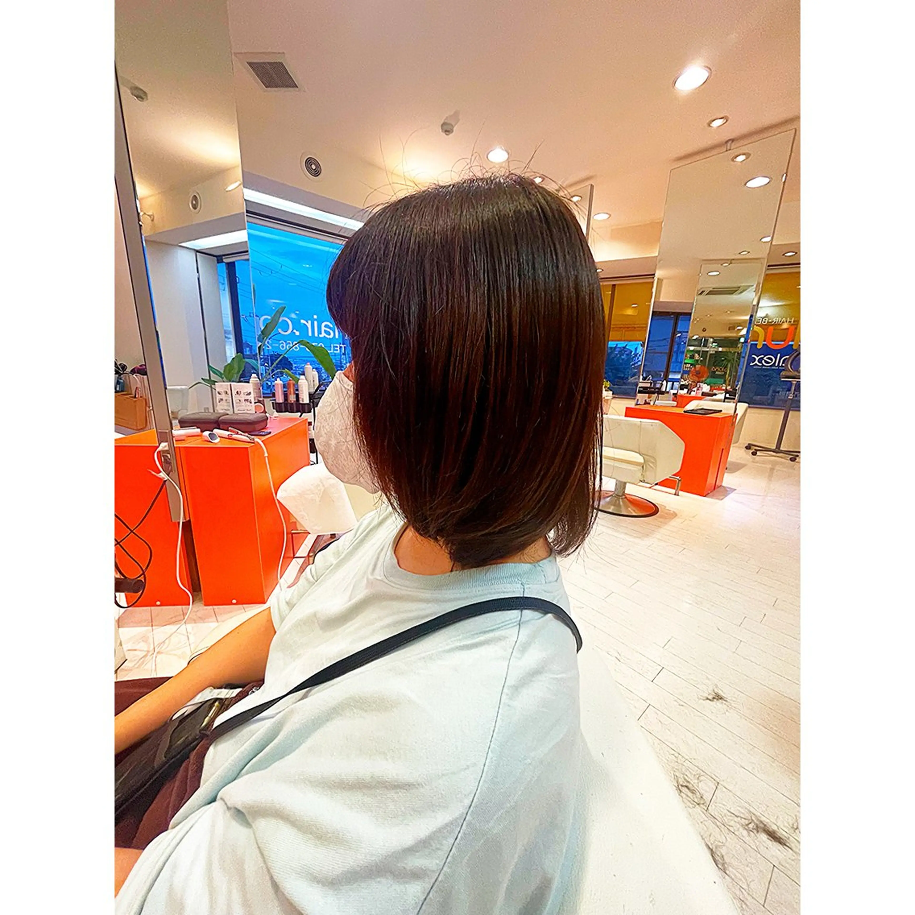 ミディアム 前さこ 結衣のヘアスタイル