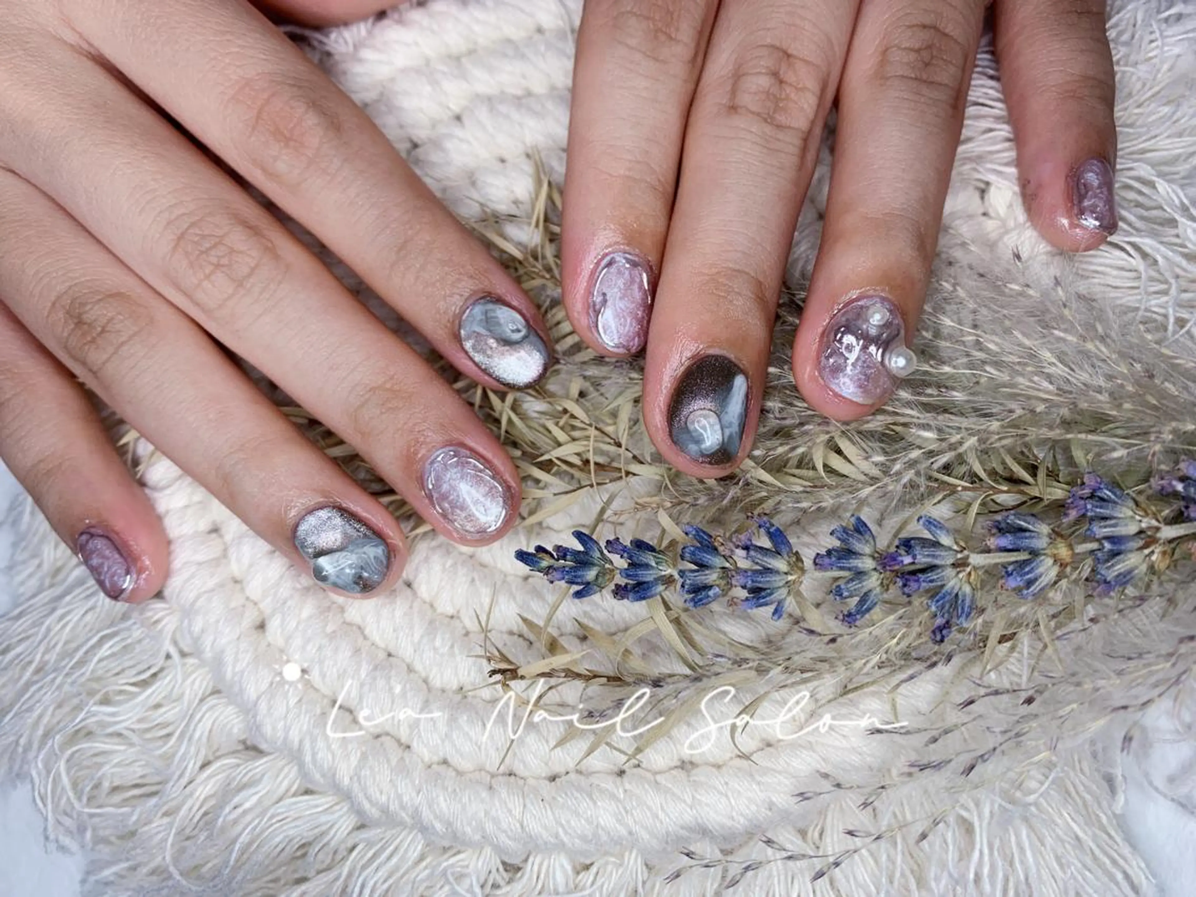 ショート カラー ネイル Le’a NailSalonのネイルデザイン