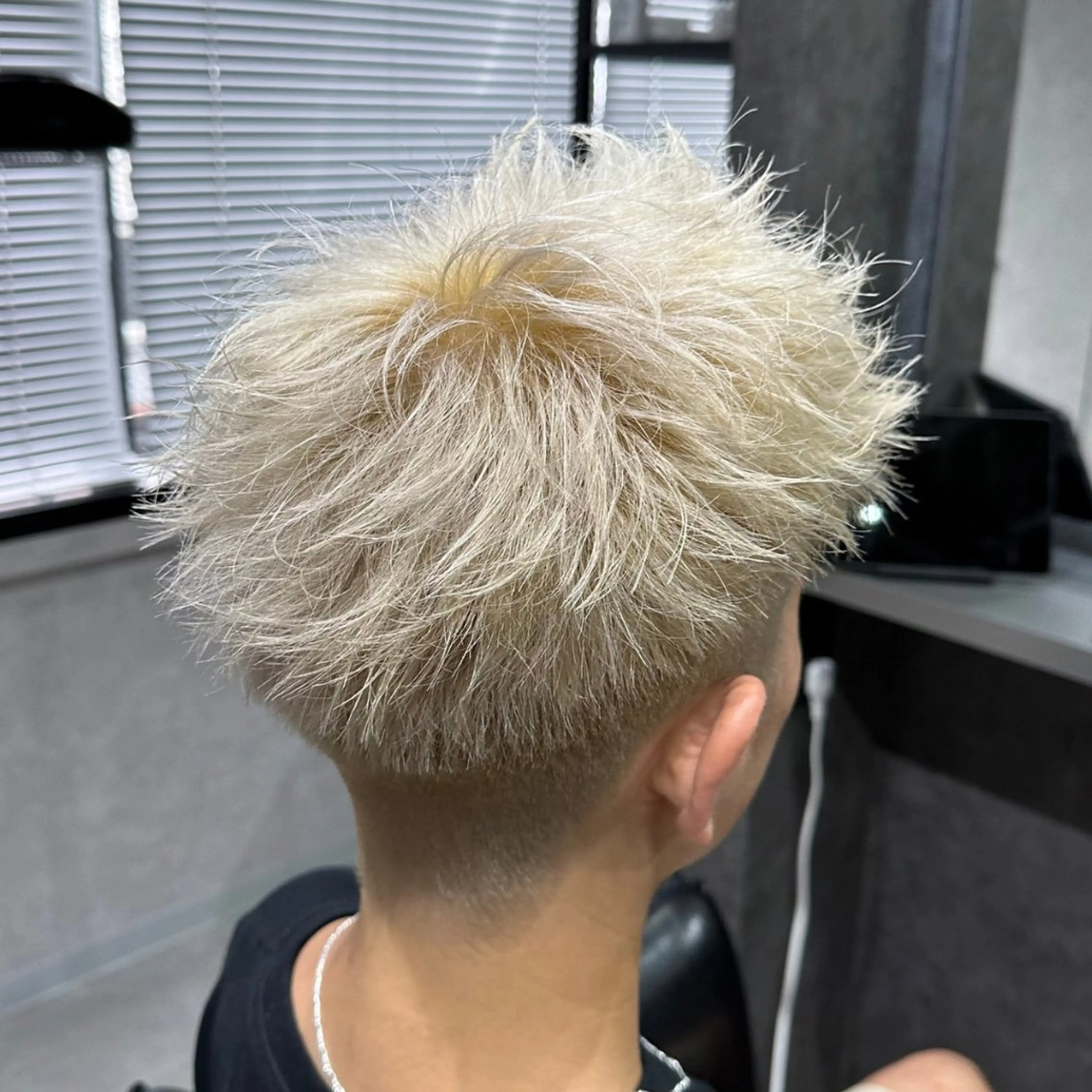 ショート カラー メンズ エースヘアー KENTAのヘアスタイル
