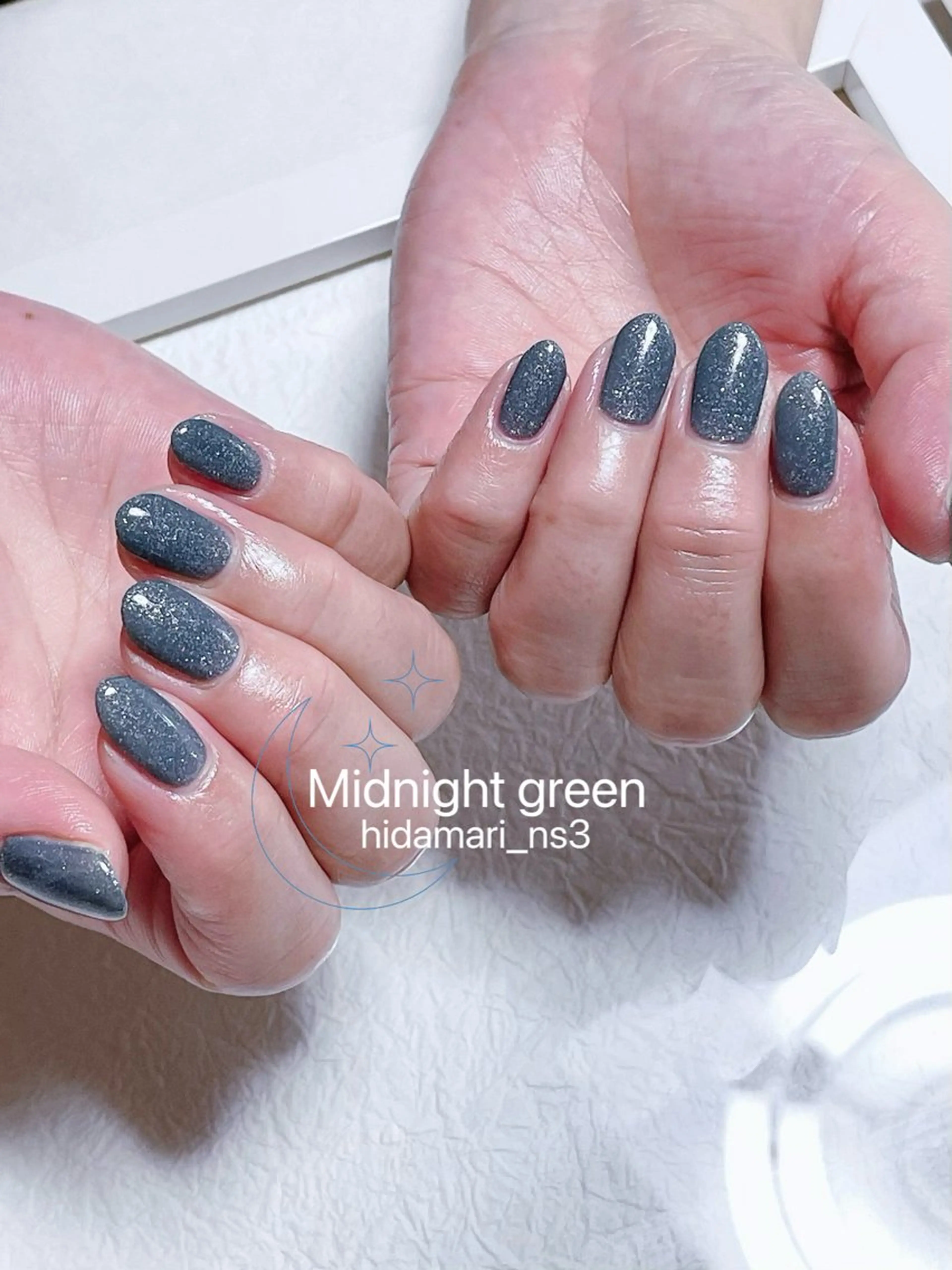 ネイル グリーン ワンカラーネイル ハンドネイル NailSalon ひだまりのネイルデザイン