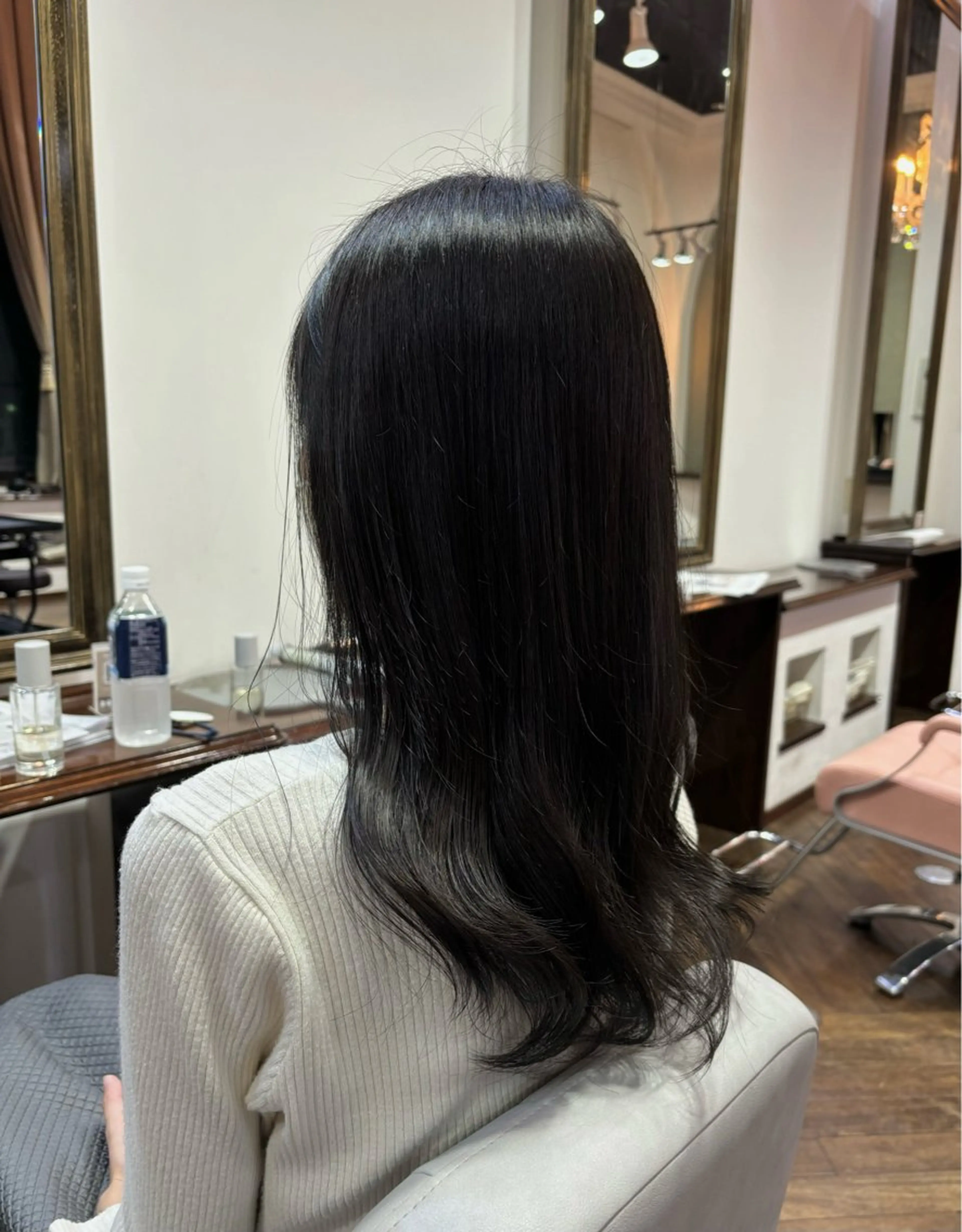 ロング 勝田 沙耶のヘアスタイル