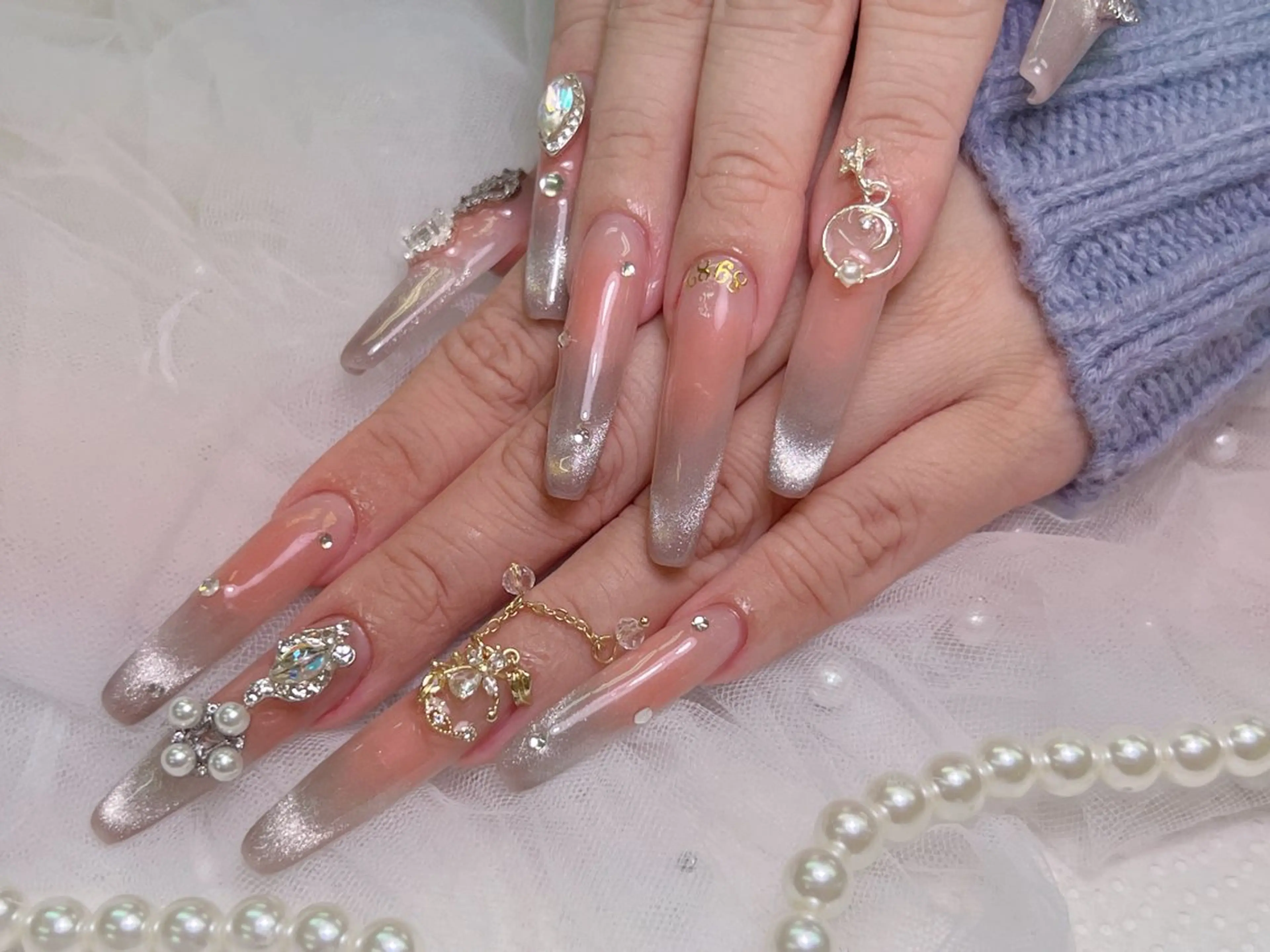 ネイル lucky nail 歌舞伎町のネイルデザイン