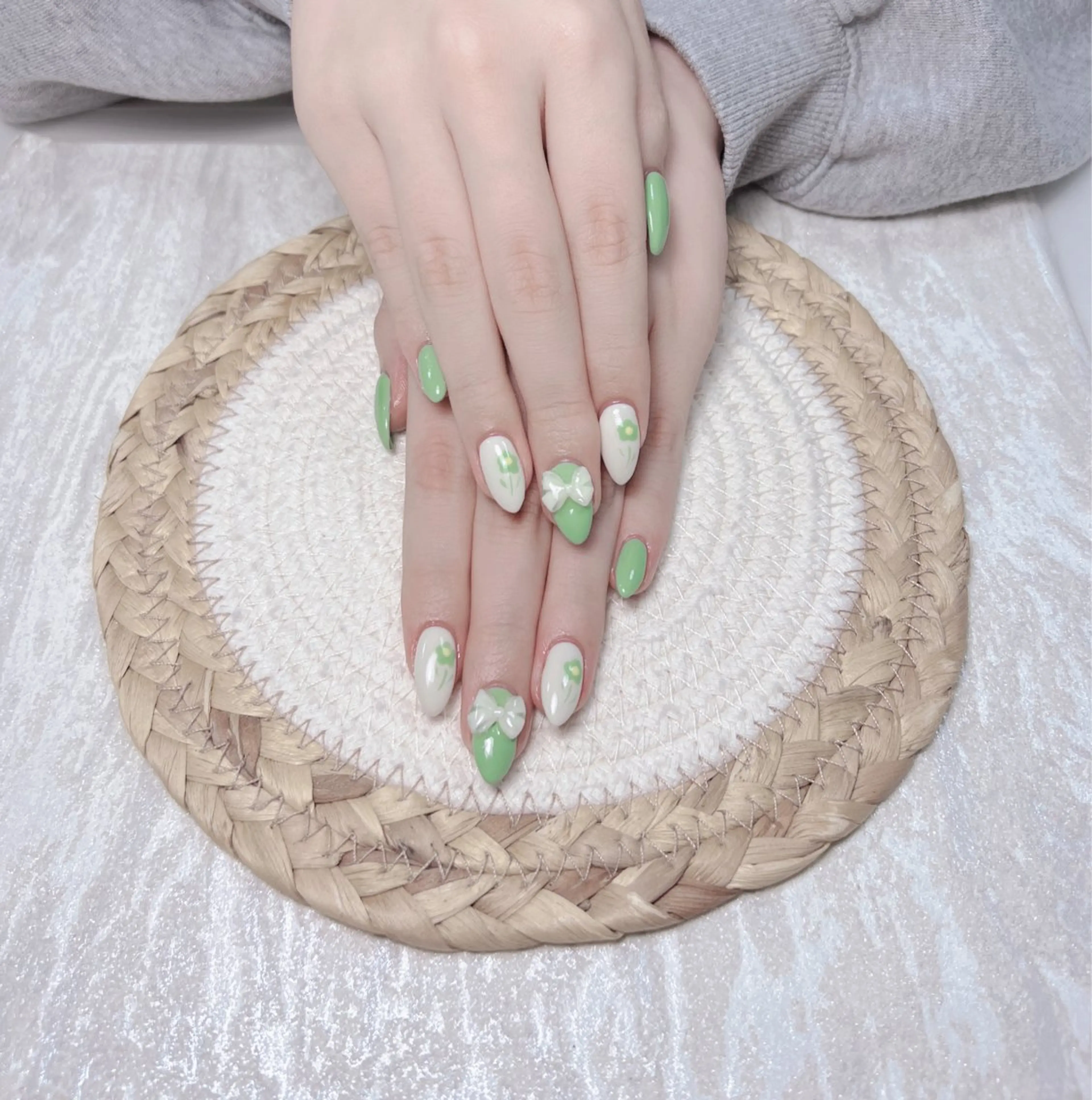 ネイル ハンドネイル uu ネイルサロン関内🌼のネイルデザイン