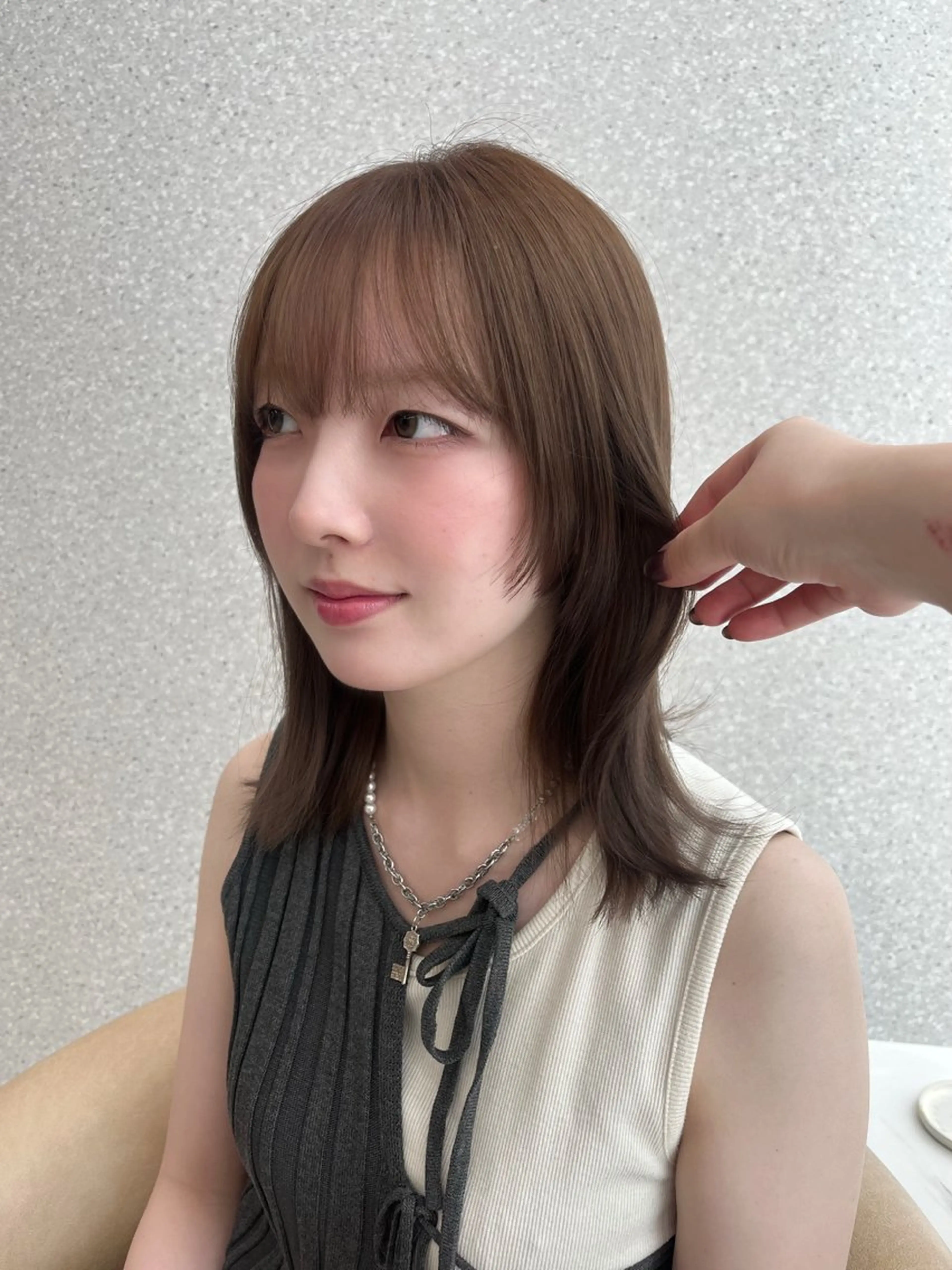 ミディアム カラー ブリーチ 透明感カラー ブリーチなしカラー ヘアカラー 天神￤カラー￤ まなみ🎀💞のヘアスタイル