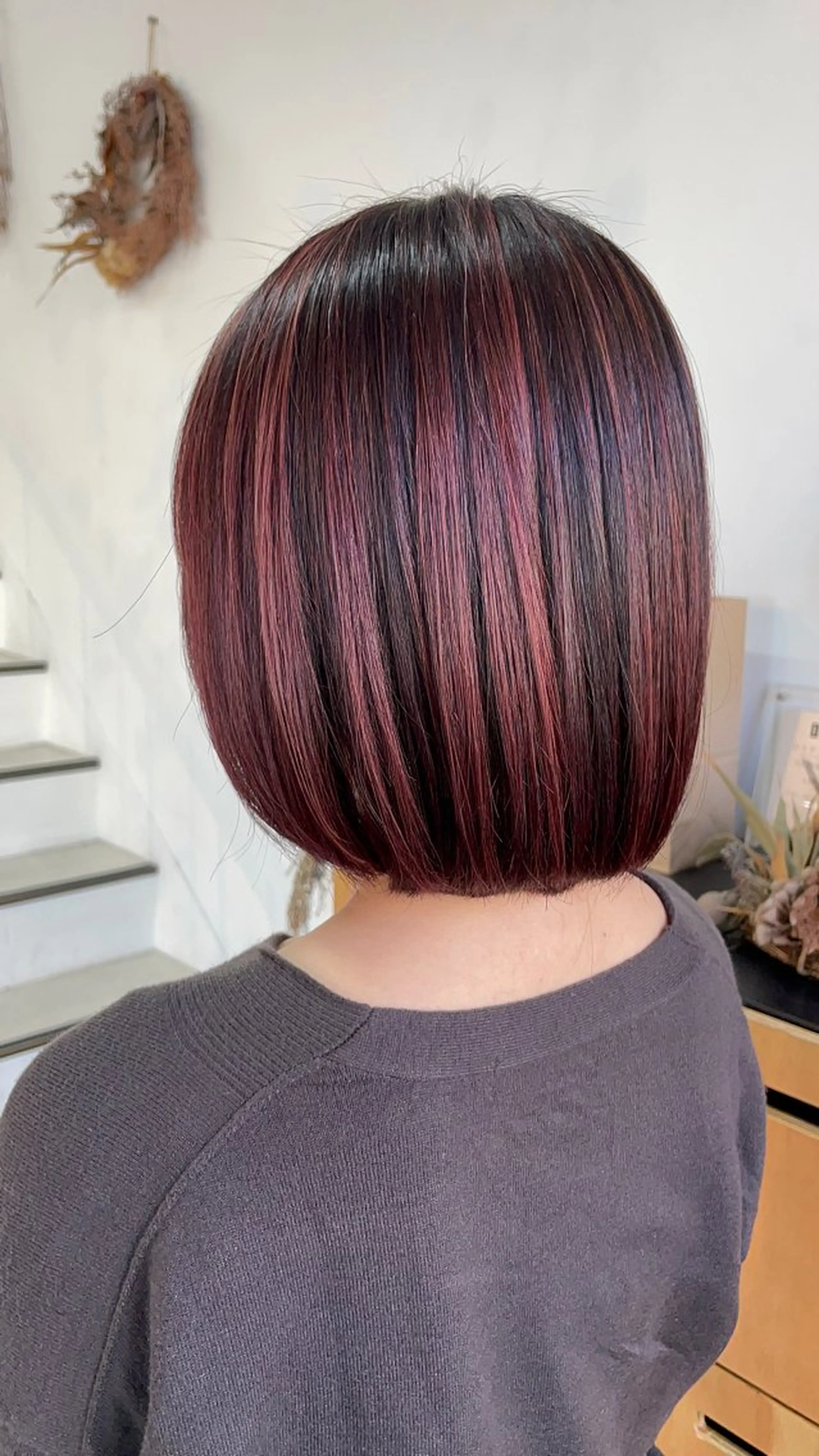 ミディアム カラー ハイライトカラー ピンクカラー バイオレットカラー ハイライト ヘアカラー 🎨カラー専門家🎨 チャーリーのヘアスタイル