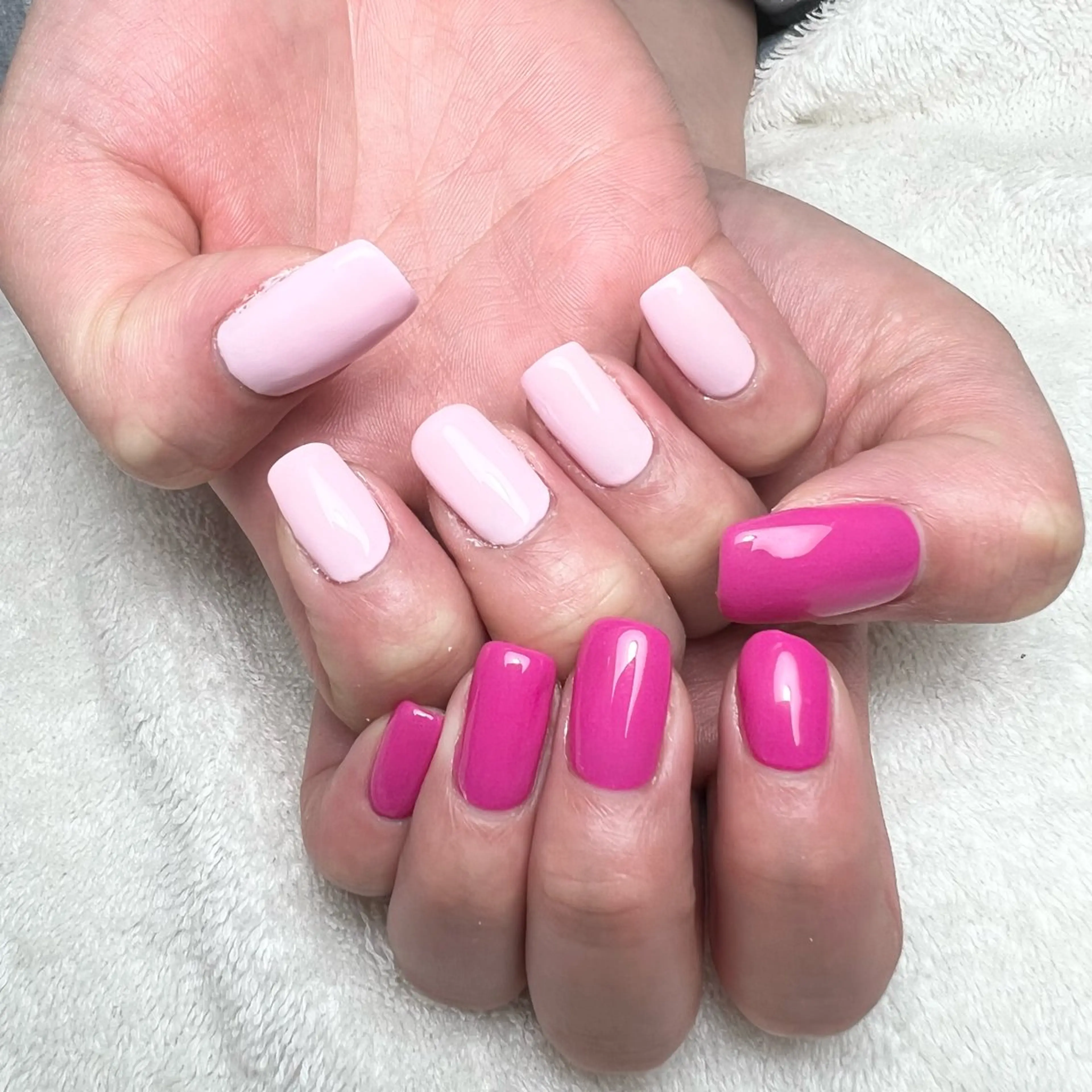 ネイル ピンク シンプルネイル ハンドネイル COCO +のエステ・リラクイメージ