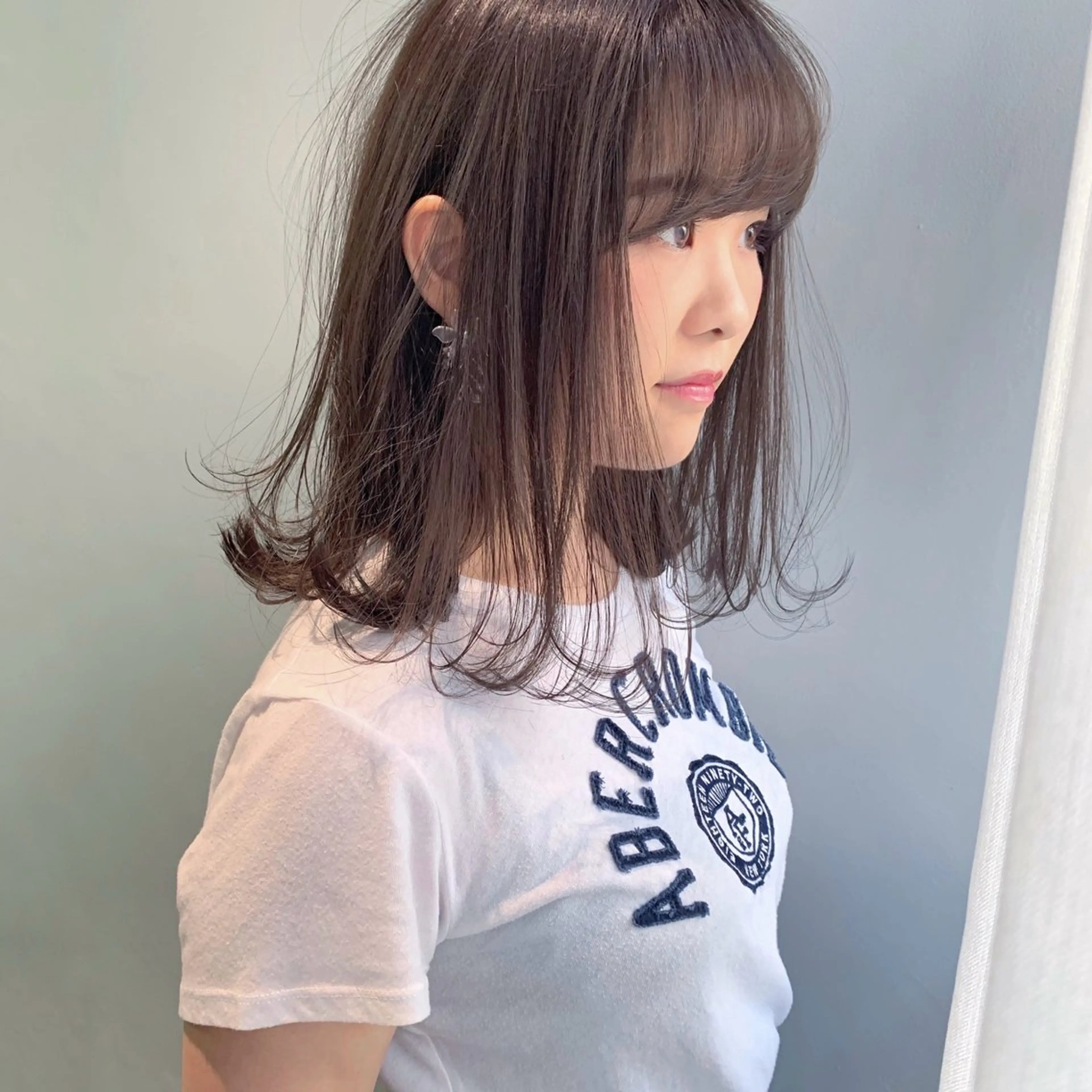 ミディアム カラー ダークグレー ダークグレージュ グレージュ カット ヘアカラー トリートメント レイヤーカット🪄 耳ツボ🎀Ayumiのヘアスタイル