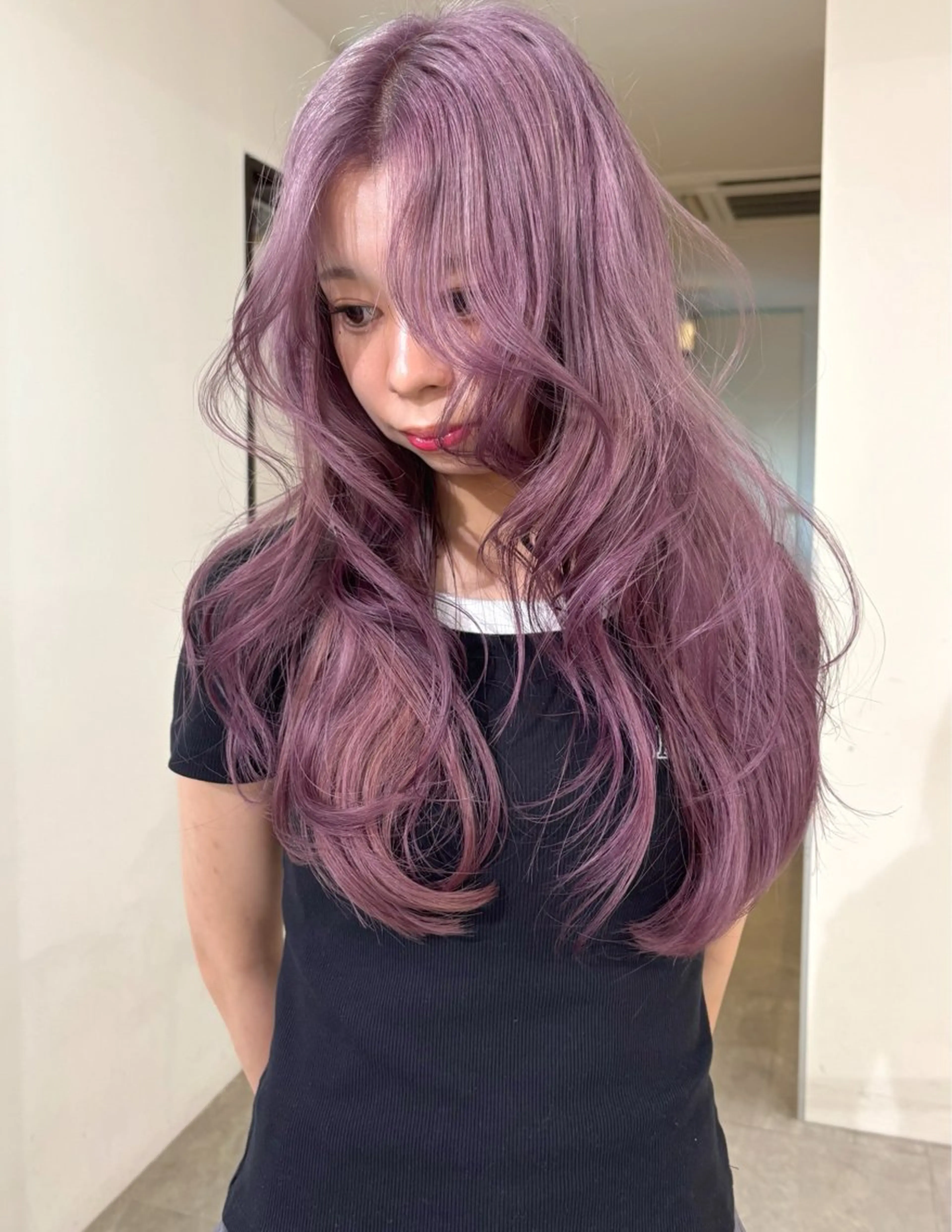 ロング カラー ブリーチ ハイトーンカラー ヘアカラー mizuki/ピンク ベージュ.レイヤーのヘアスタイル