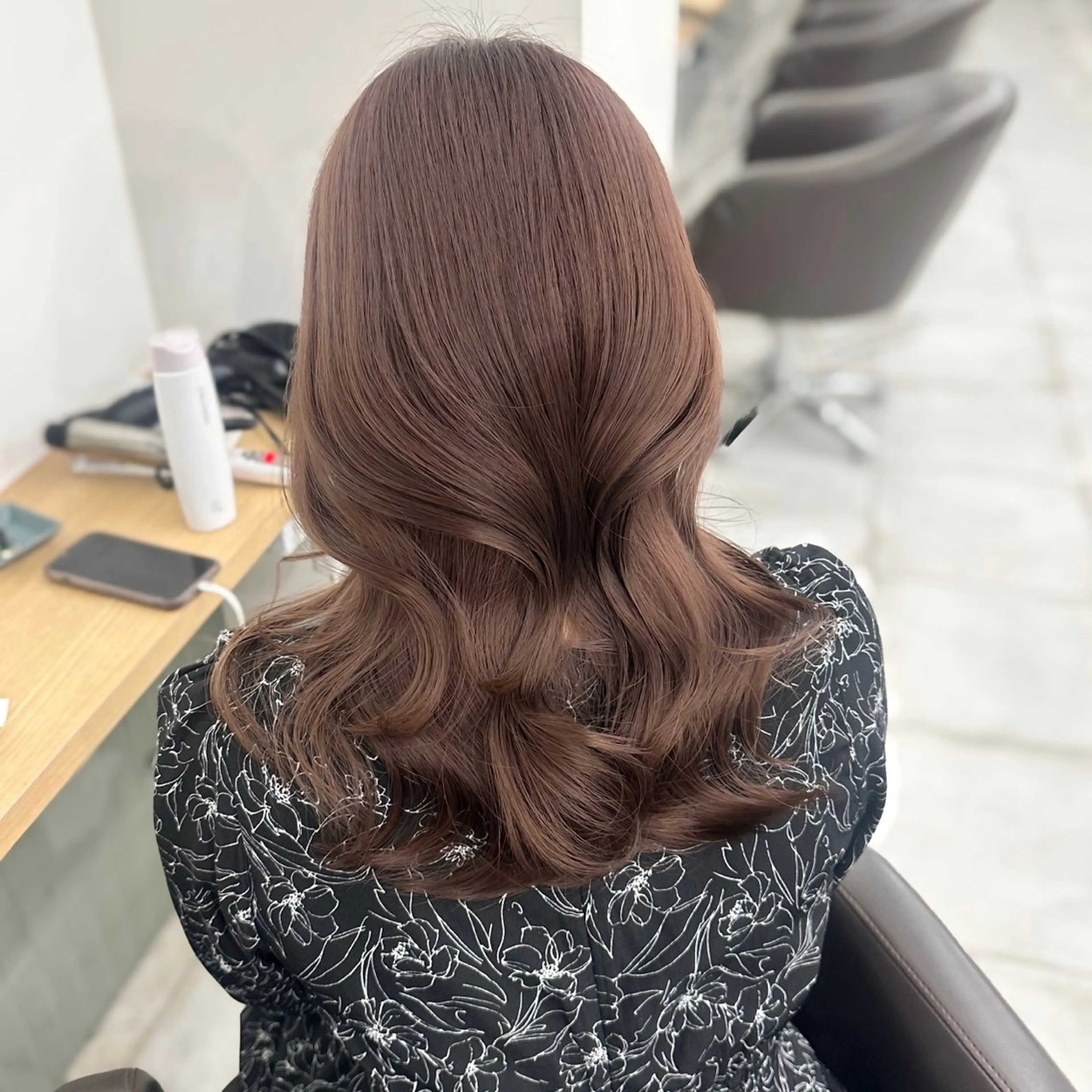 セミロング カラー カット ヘアカラー トリートメント ブリーチなし/レイヤ ー特化🌈Tommyのヘアスタイル