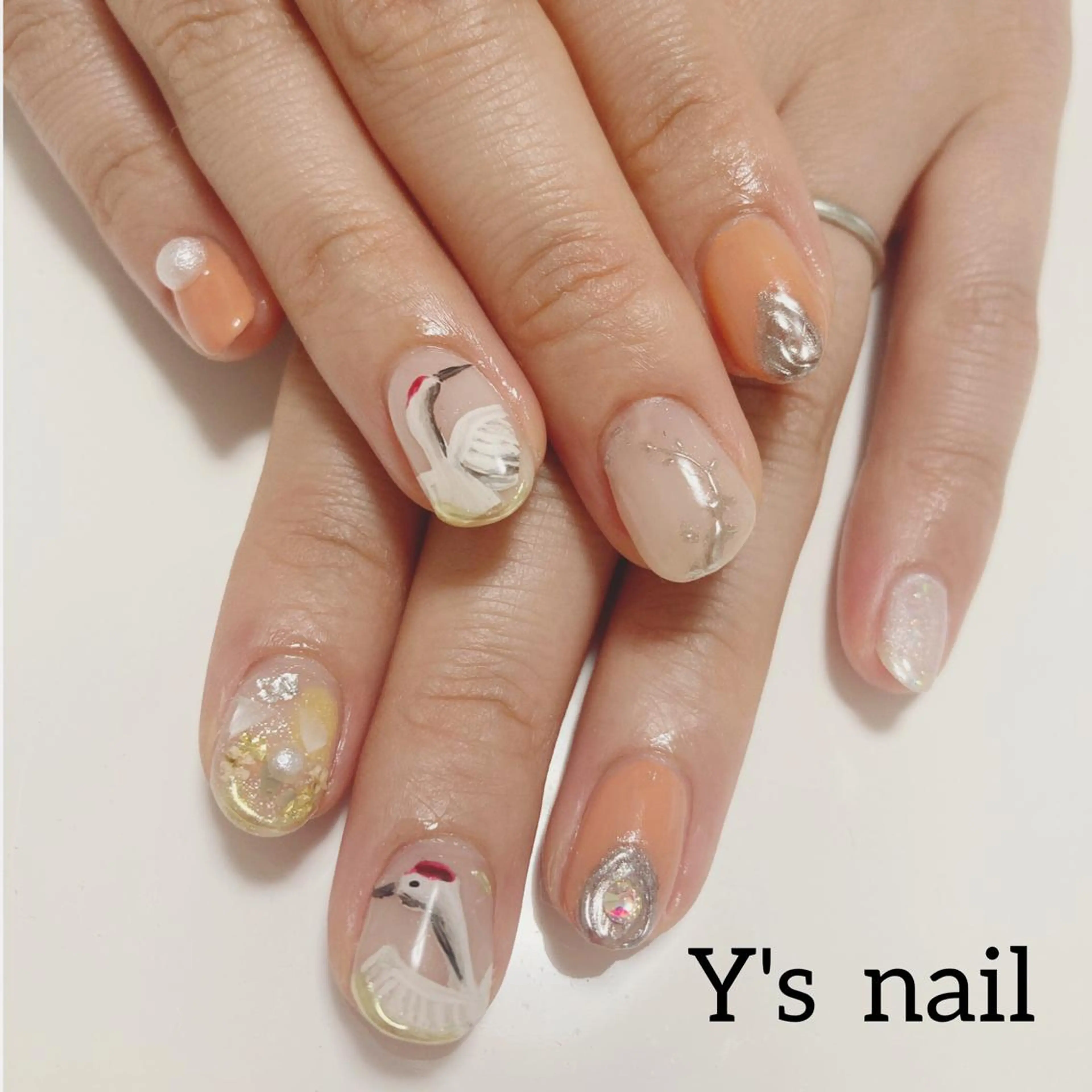 ネイル アートネイル ブライダルネイル 手書きが得意🖌️ Y’s  nailのネイルデザイン