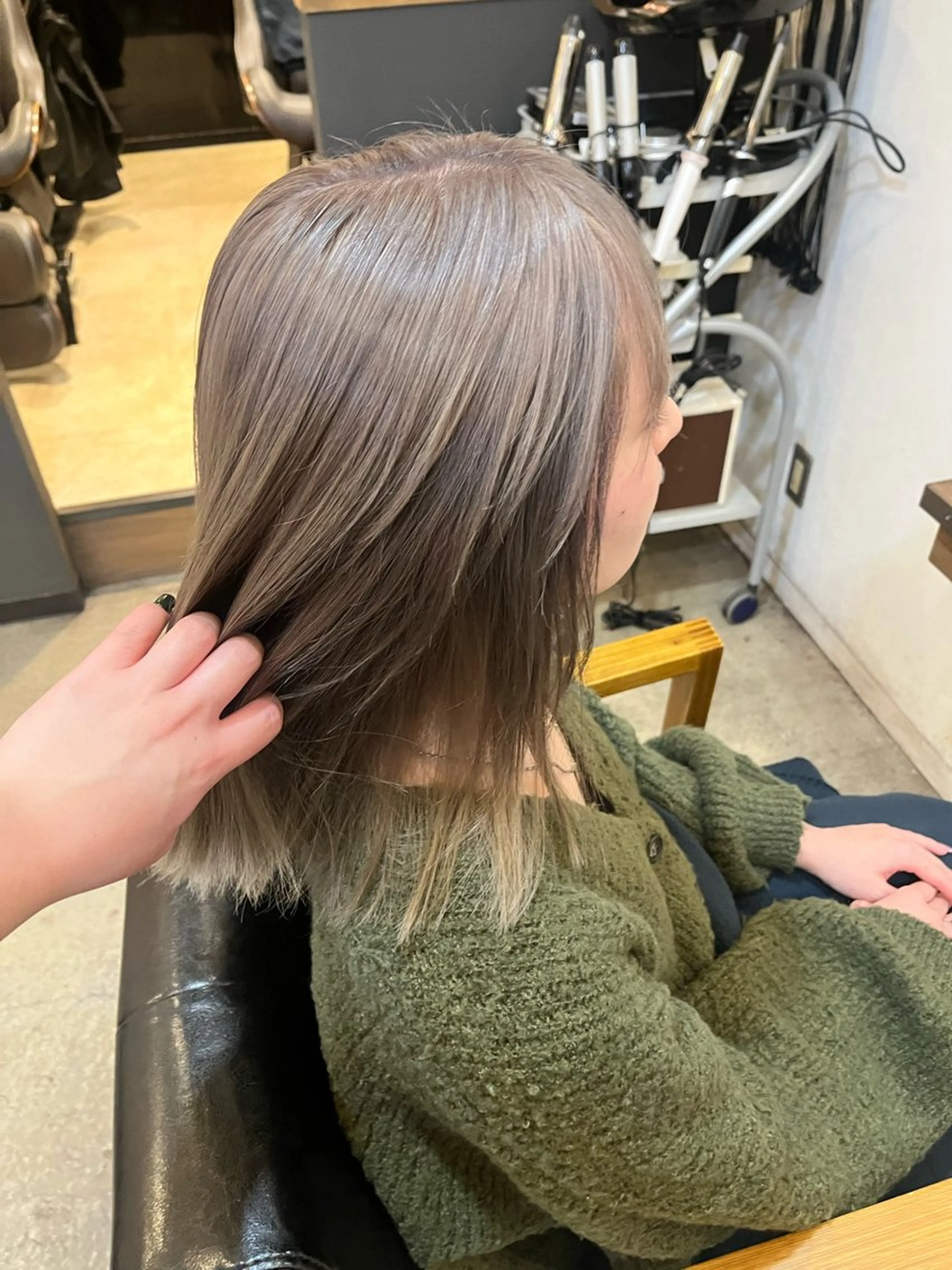 カット+ダブルカラー（インナーカラーorダブルカラー）の写真