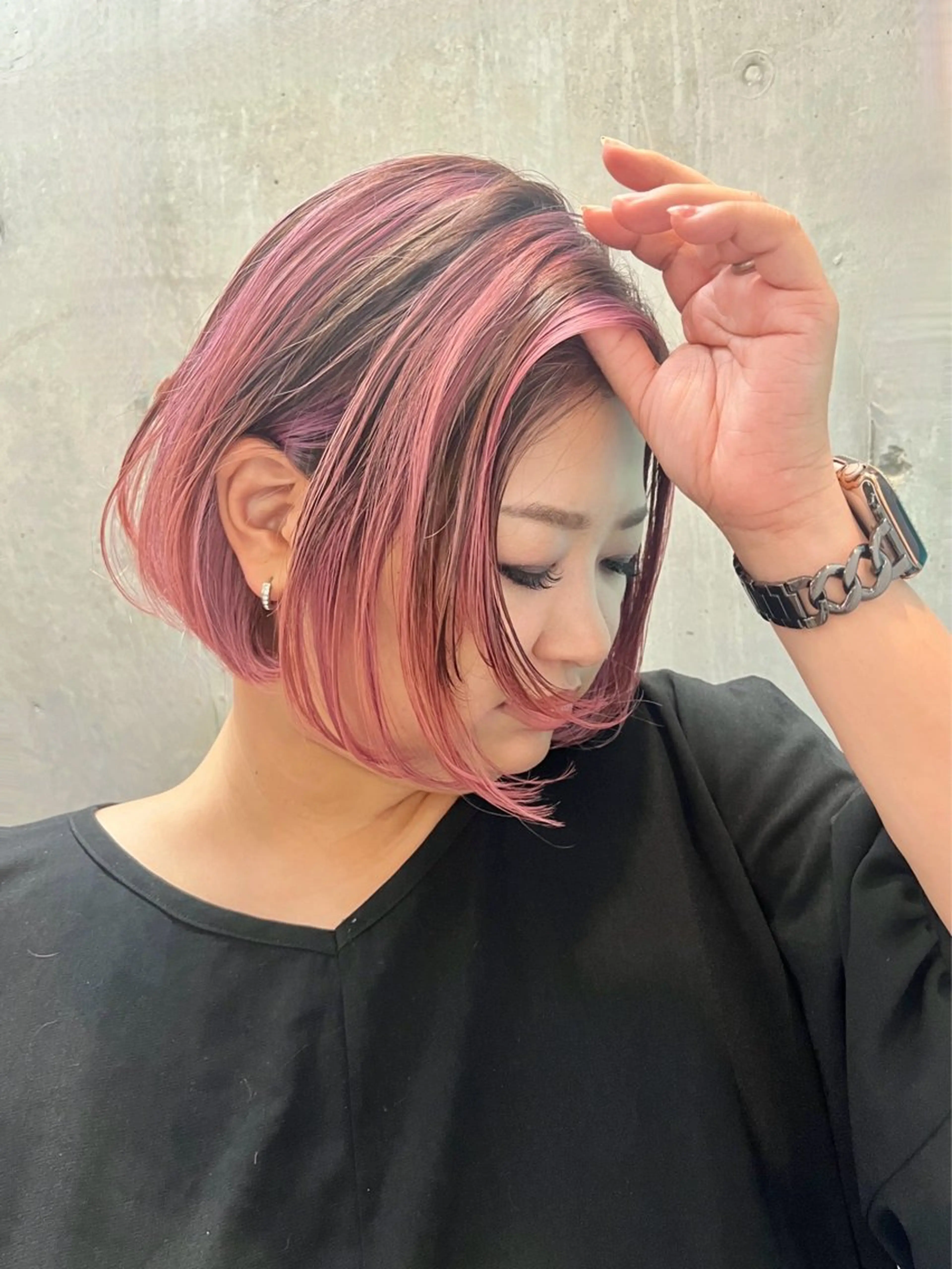 ミディアム カラー バレイヤージュ ブリーチ デザインカラー ハイライトカラー インナーカラー ヘアカラー direction所属・派手髪デザインカラー ヒロカのヘアスタイル