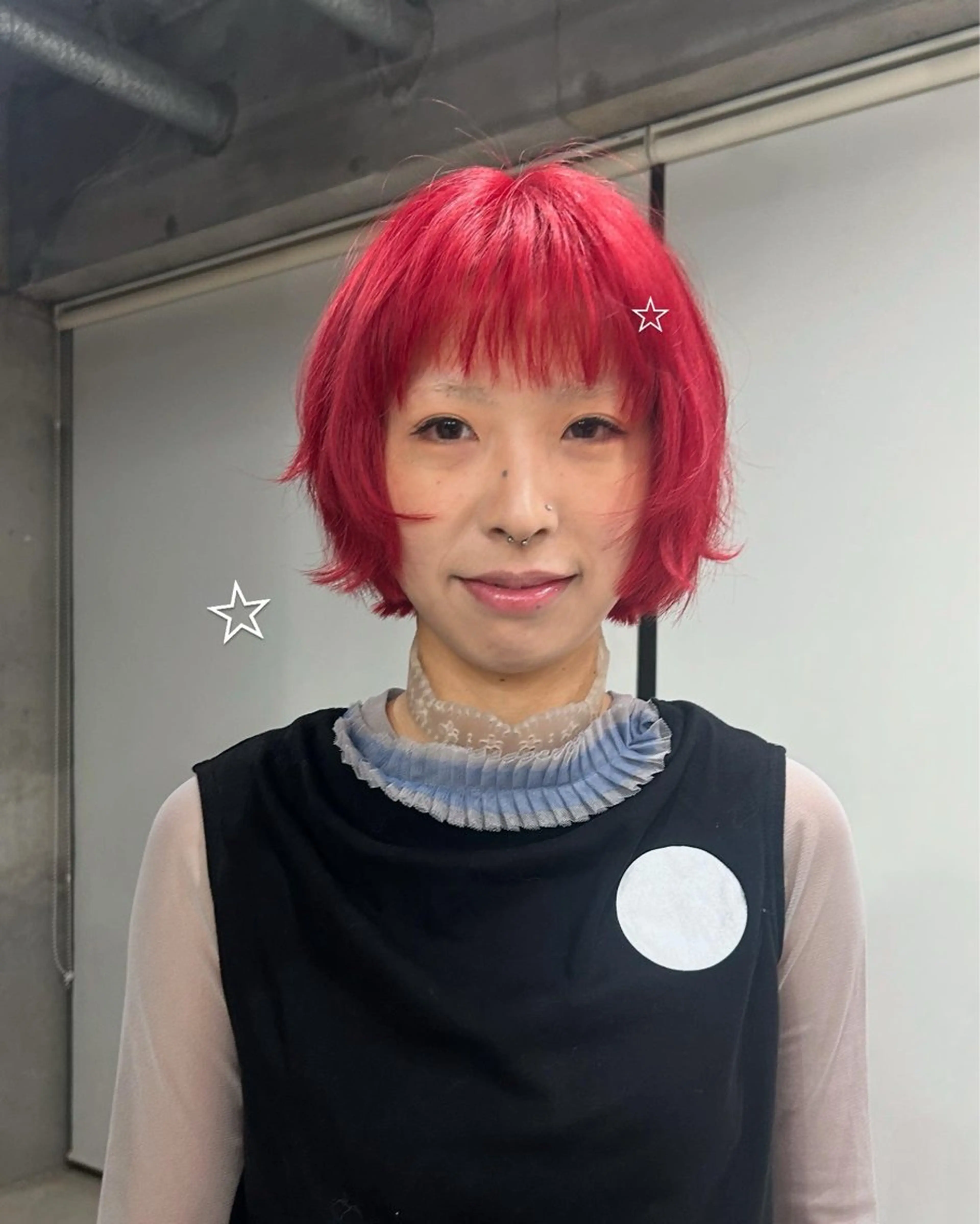 ショート ヘアカラー Hiyo 海外レイヤーカットのヘアスタイル