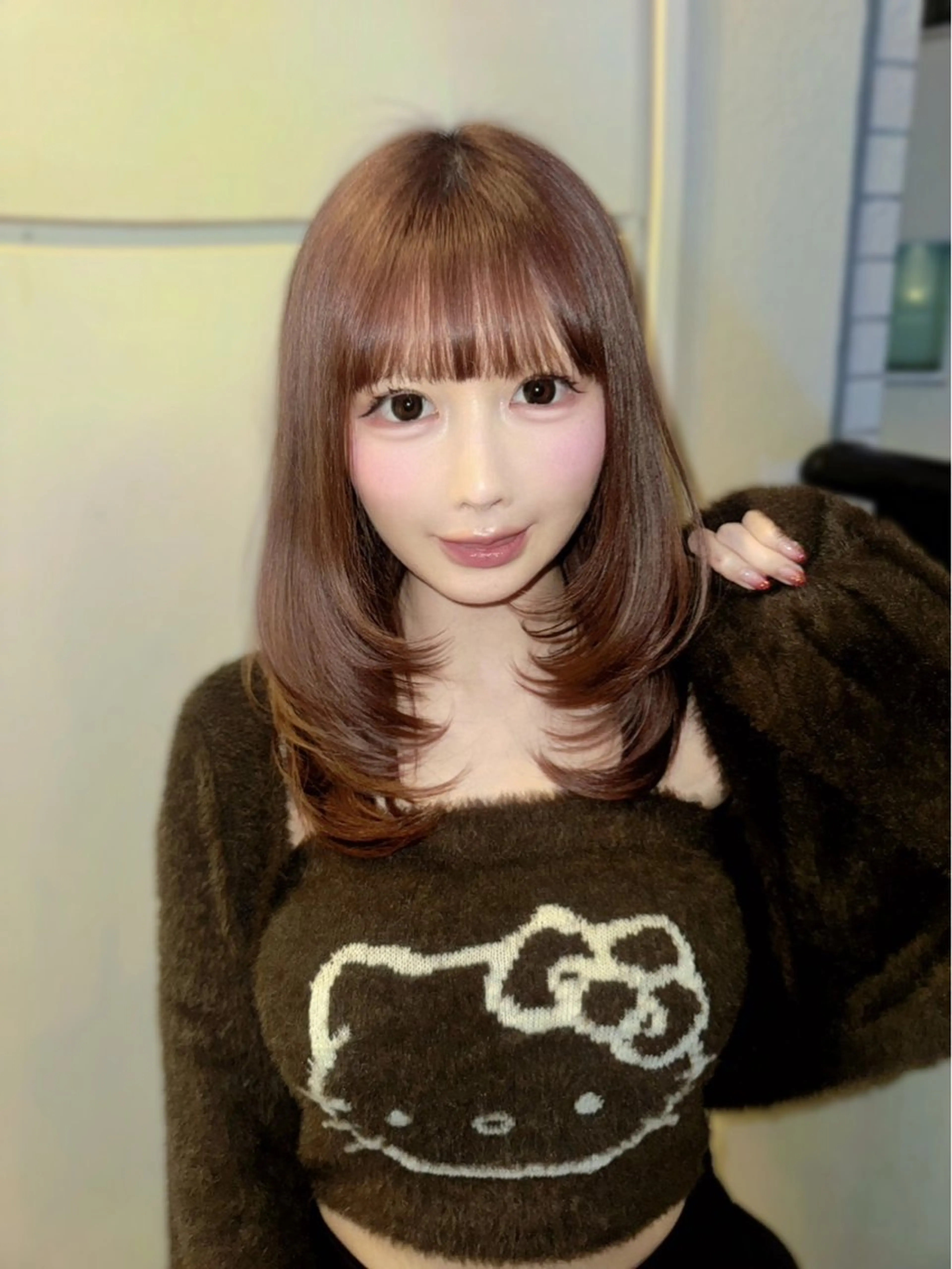 ミディアム カラー シールエクステ ブリーチ ブロンド ケアブリーチ ダブルカラー カット ヘアカラー トリートメント Tiam タクミのヘアスタイル