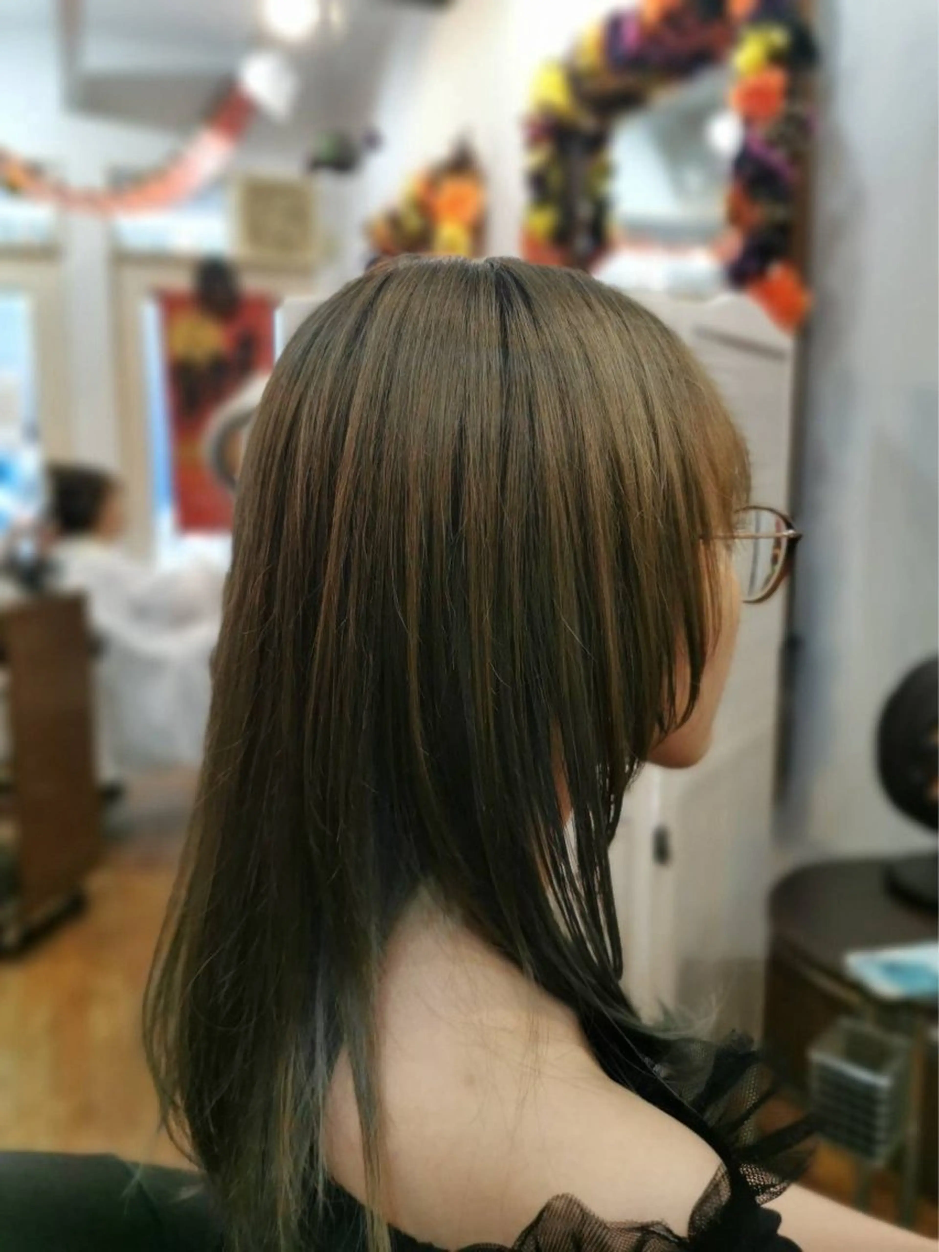 ロング 上間 洋子のヘアスタイル